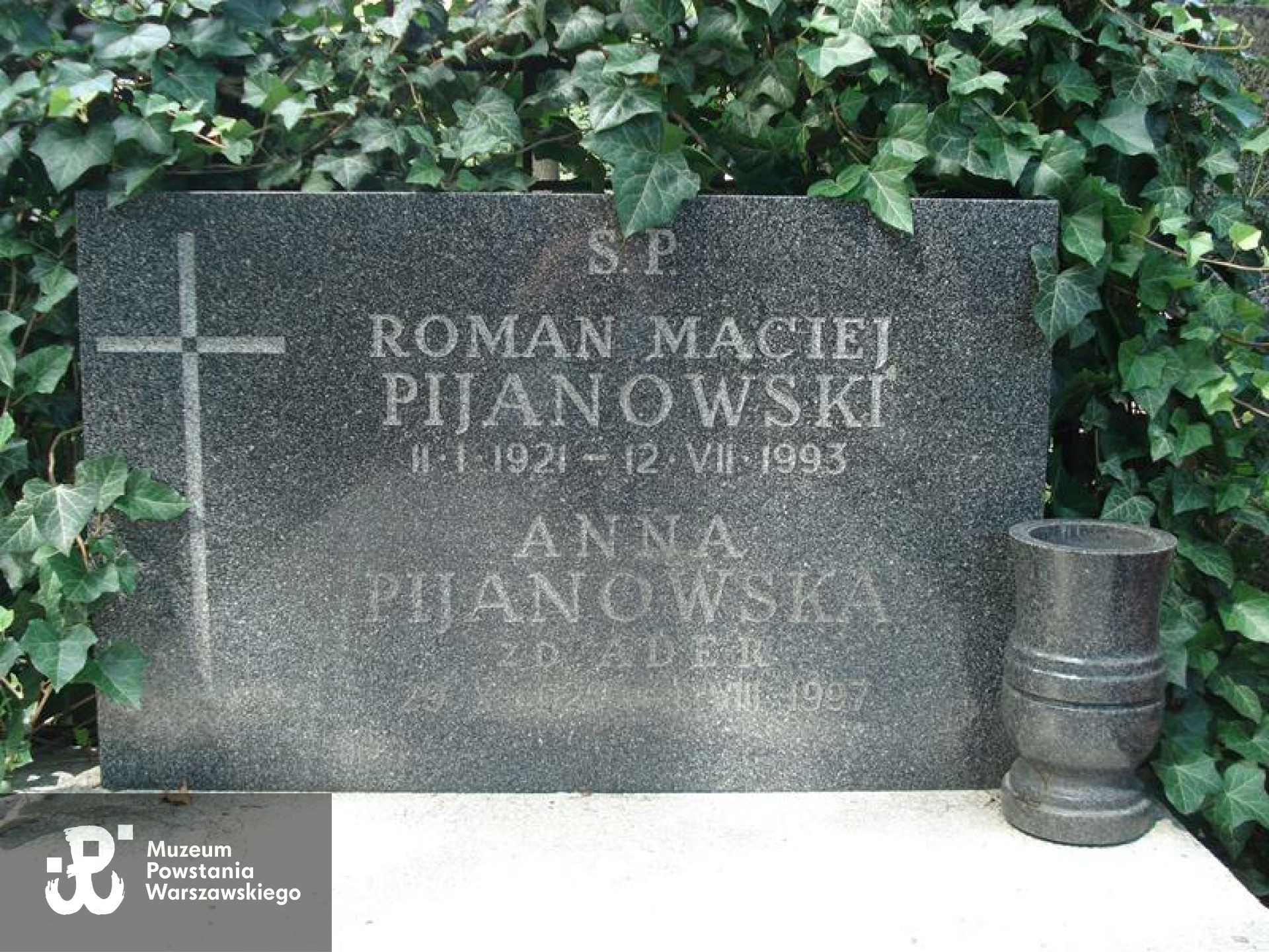 Źródło: https://cmentarze.um.warszawa.pl/pomnik.aspx?pom_id=36904 [dostęp: 23.04.2025].