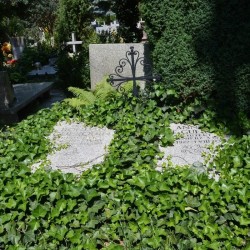 Źródło: http://mogily.pl/swrodzinywroclaw/boye-guerquinanna_666034 [dostęp: 02.07.2026].