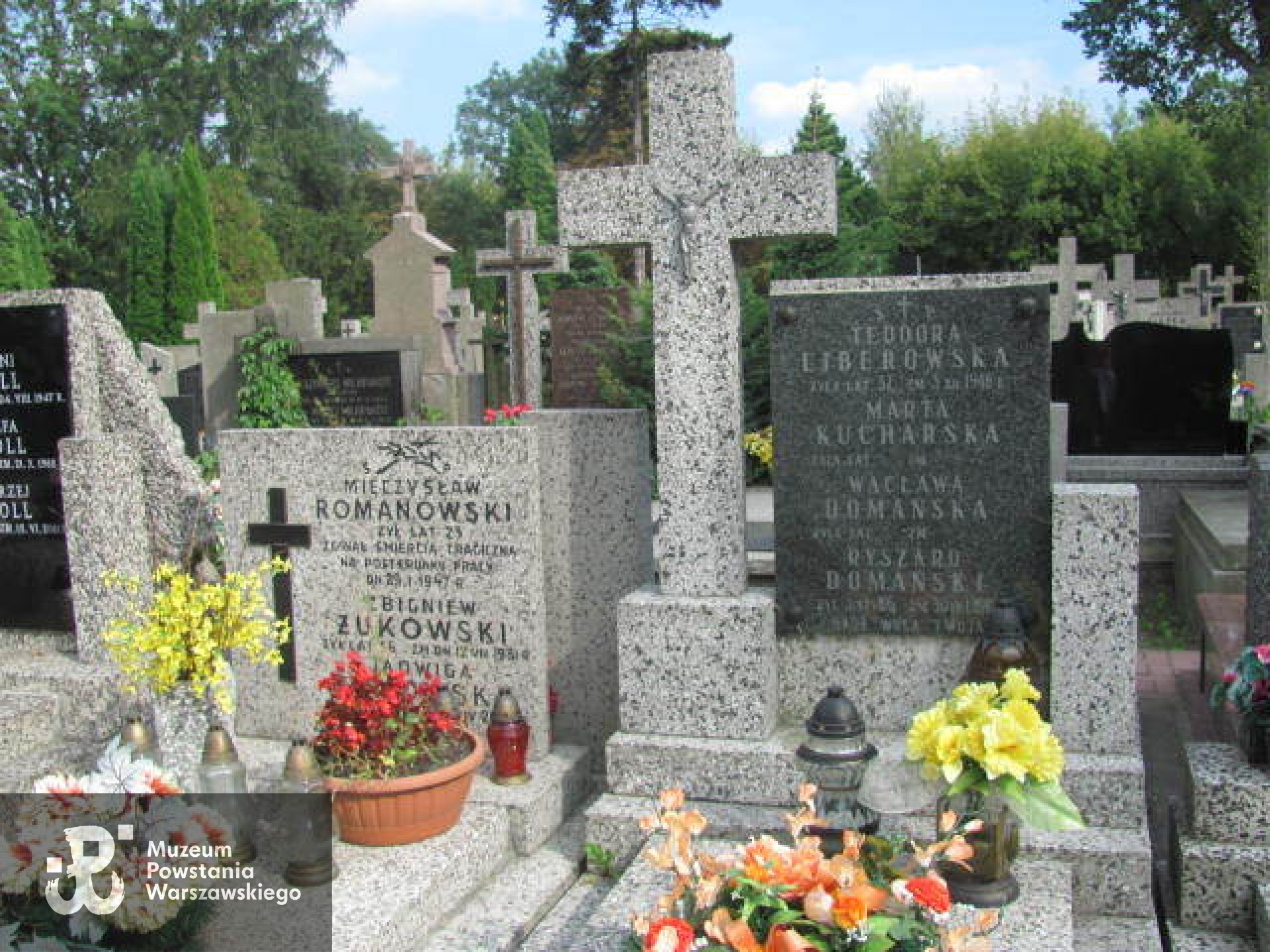 Źródło: https://warszawawlochy.grobonet.com/grobonet/start.php?id=detale&idg=13455 [dostęp: 24.10.2025].