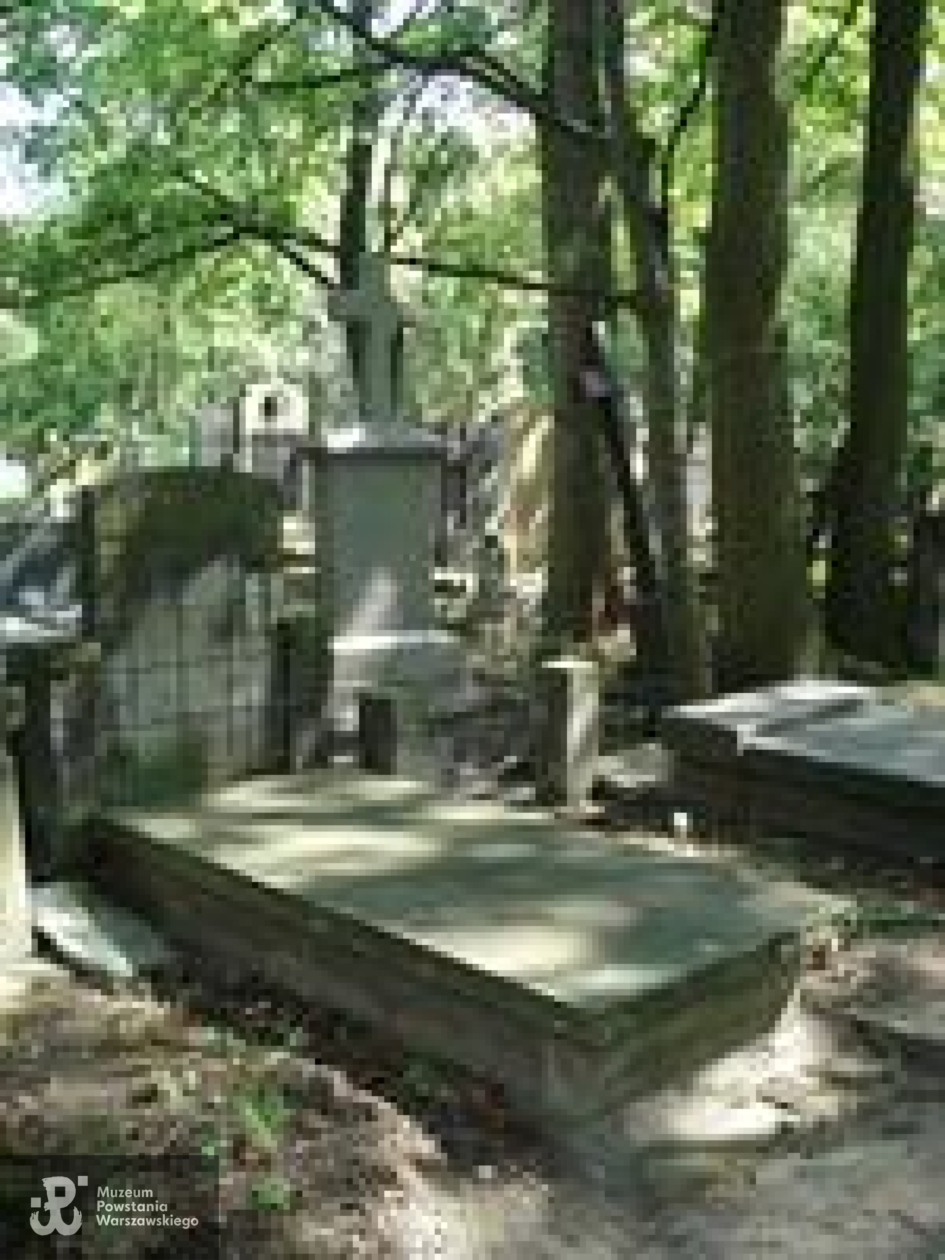 Źródło: https://cmentarze.um.warszawa.pl/pomnik.aspx?pom_id=44153 [dostęp: 10.04.2025].