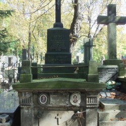 Źródło: https://cmentarze.um.warszawa.pl/pomnik.aspx?pom_id=3987 [dostęp: 28.05.2025].