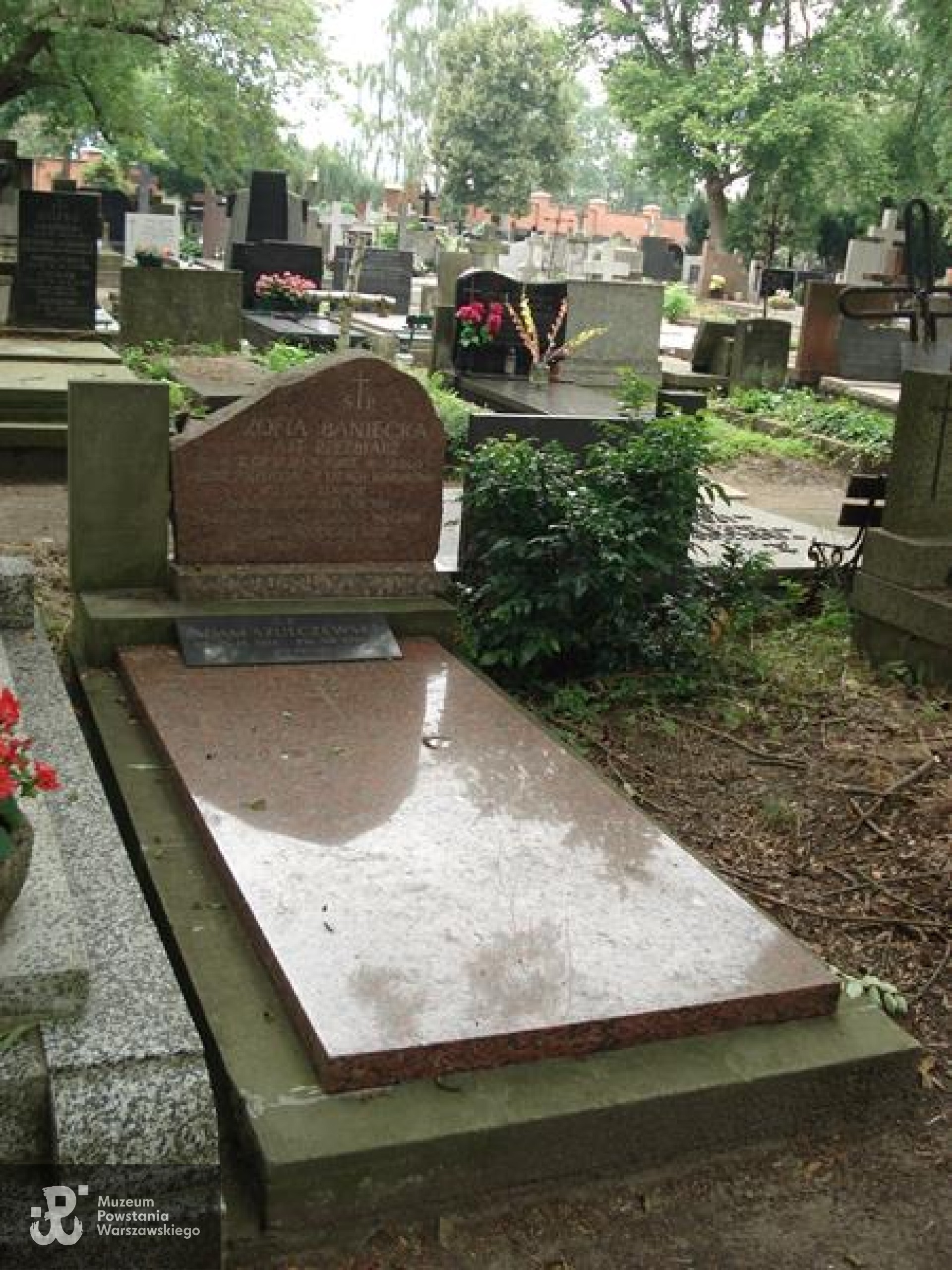 Źródło: https://cmentarze.um.warszawa.pl/pomnik.aspx?pom_id=44410 [dostęp: 09.05.2025].