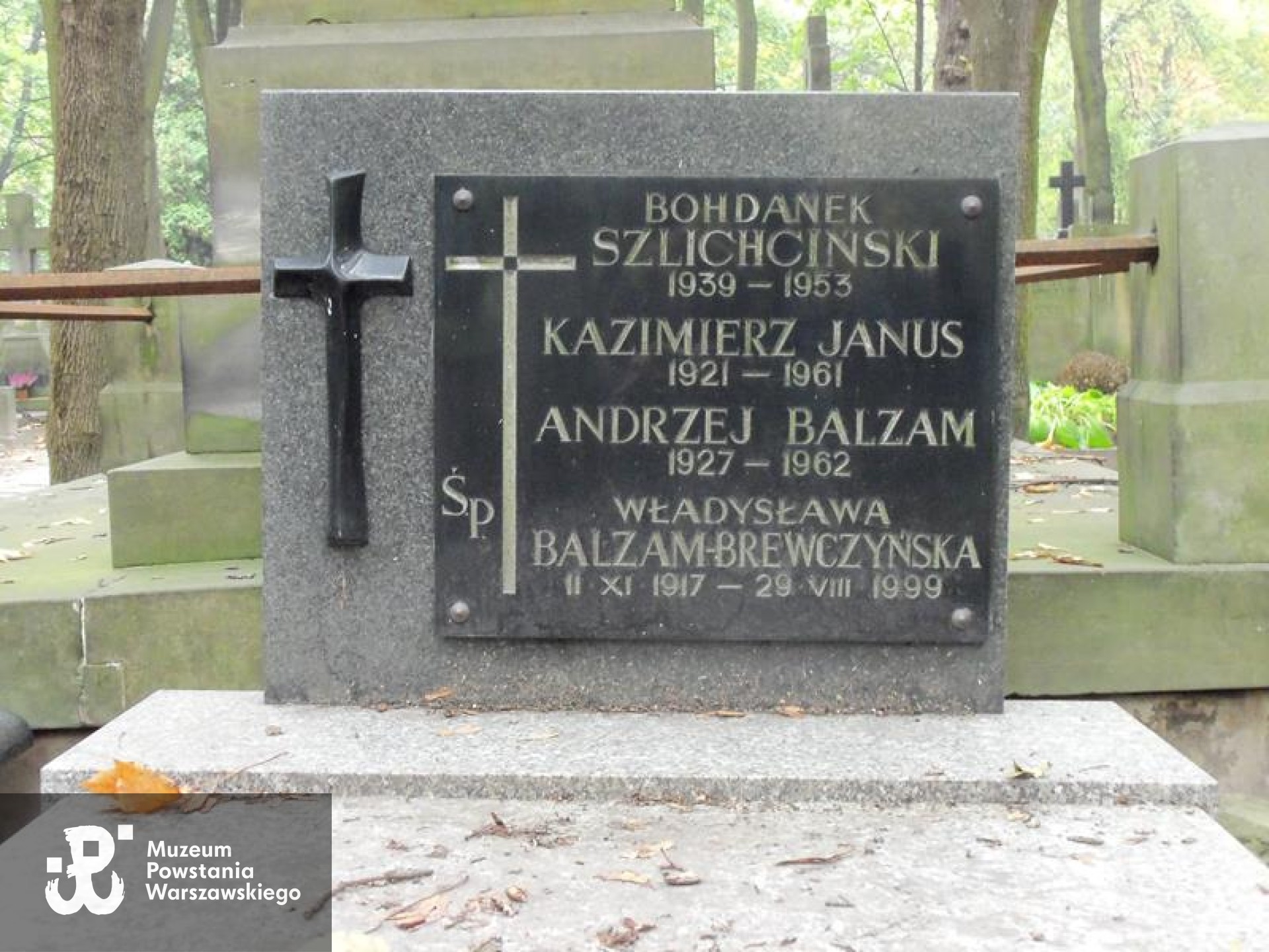 Źródło: https://cmentarze.um.warszawa.pl/pomnik.aspx?pom_id=39054 [dostęp: 08.05.2025].