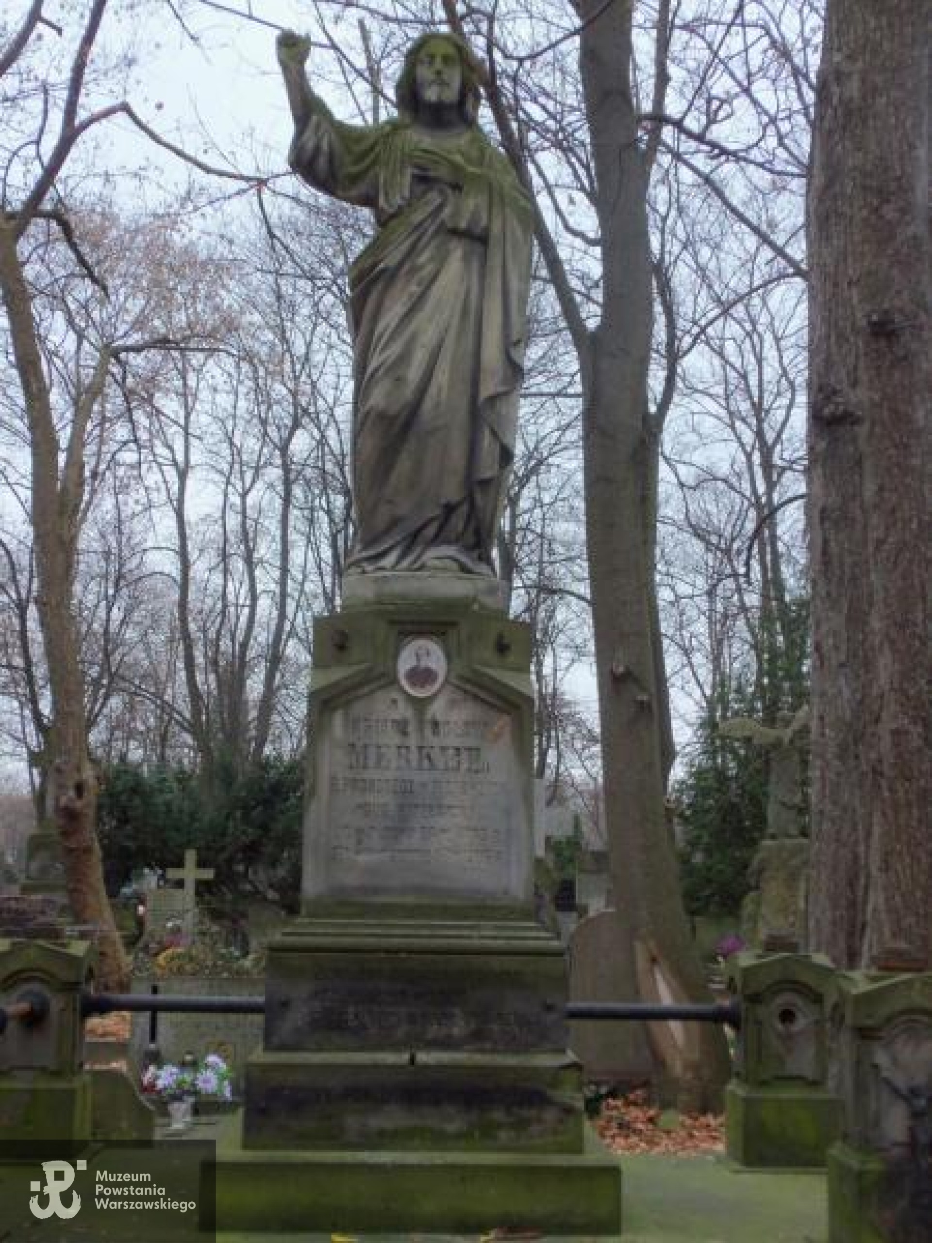 Źródło: https://cmentarze.um.warszawa.pl/pomnik.aspx?pom_id=24755 [dostęp: 23.04.2025].