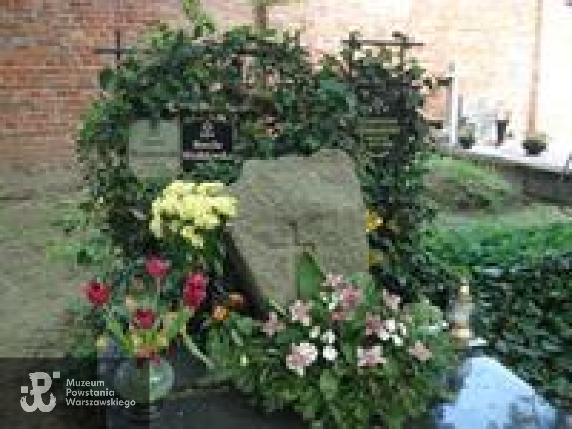 Źródło: https://cmentarze.um.warszawa.pl/pomnik.aspx?pom_id=61363 [dostęp: 10.04.2025].