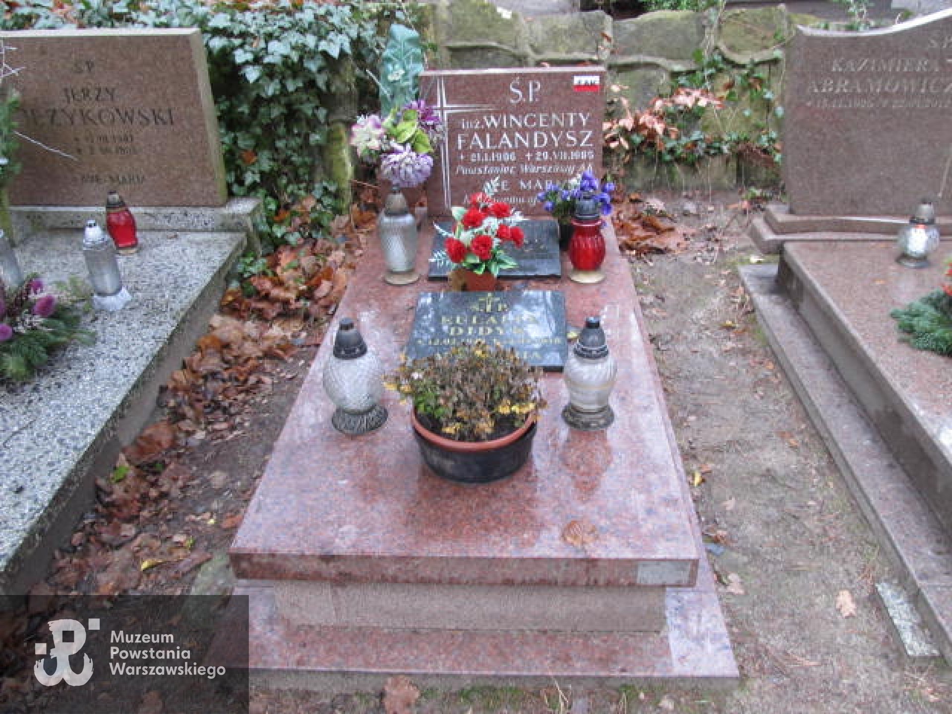 Źródło: https://sopot.grobonet.com/grobonet/start.php?id=detale&idg=2964 [dostęp: 26.01.2026].