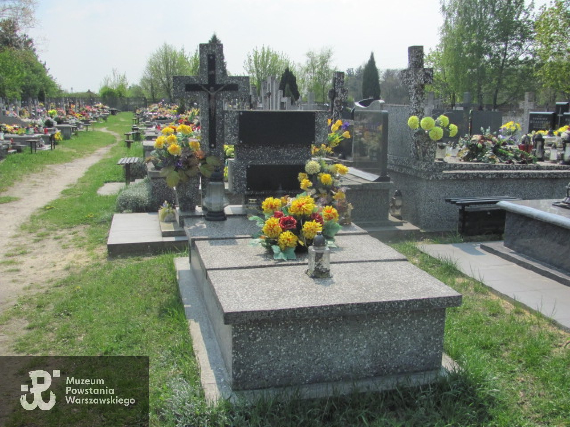 Źródło: https://skierniewiceparafialny.grobonet.com/grobonet/start.php?id=detale&idg=10914 [dostęp: 28.05.2025].