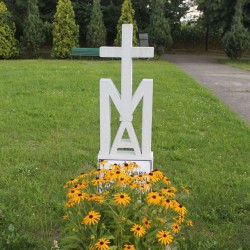 Źródło: https://www.findagrave.com/memorial/213918901/les%C5%82aw_maria-jan-czerniawski [dostęp: 22.09.2025].