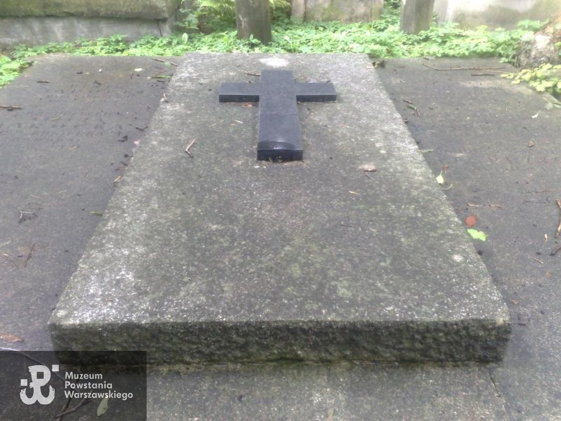 Źródło: https://cmentarze.um.warszawa.pl/pomnik.aspx?pom_id=5059 [dostęp: 23.04.2025].