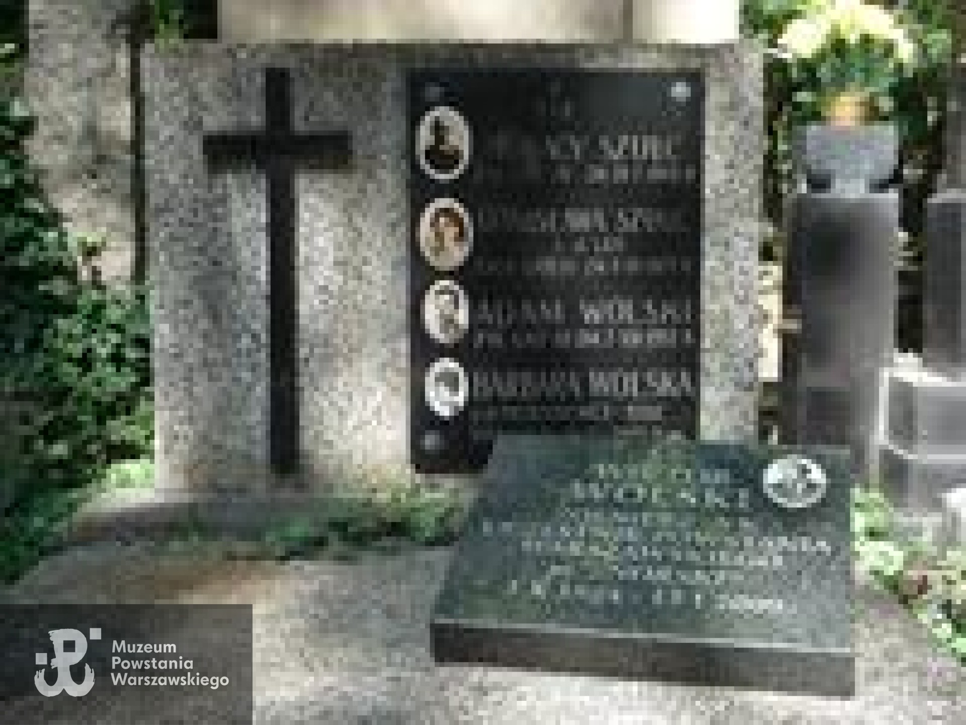 Źródło: https://cmentarze.um.warszawa.pl/pomnik.aspx?pom_id=44982 [dostęp: 10.04.2025].