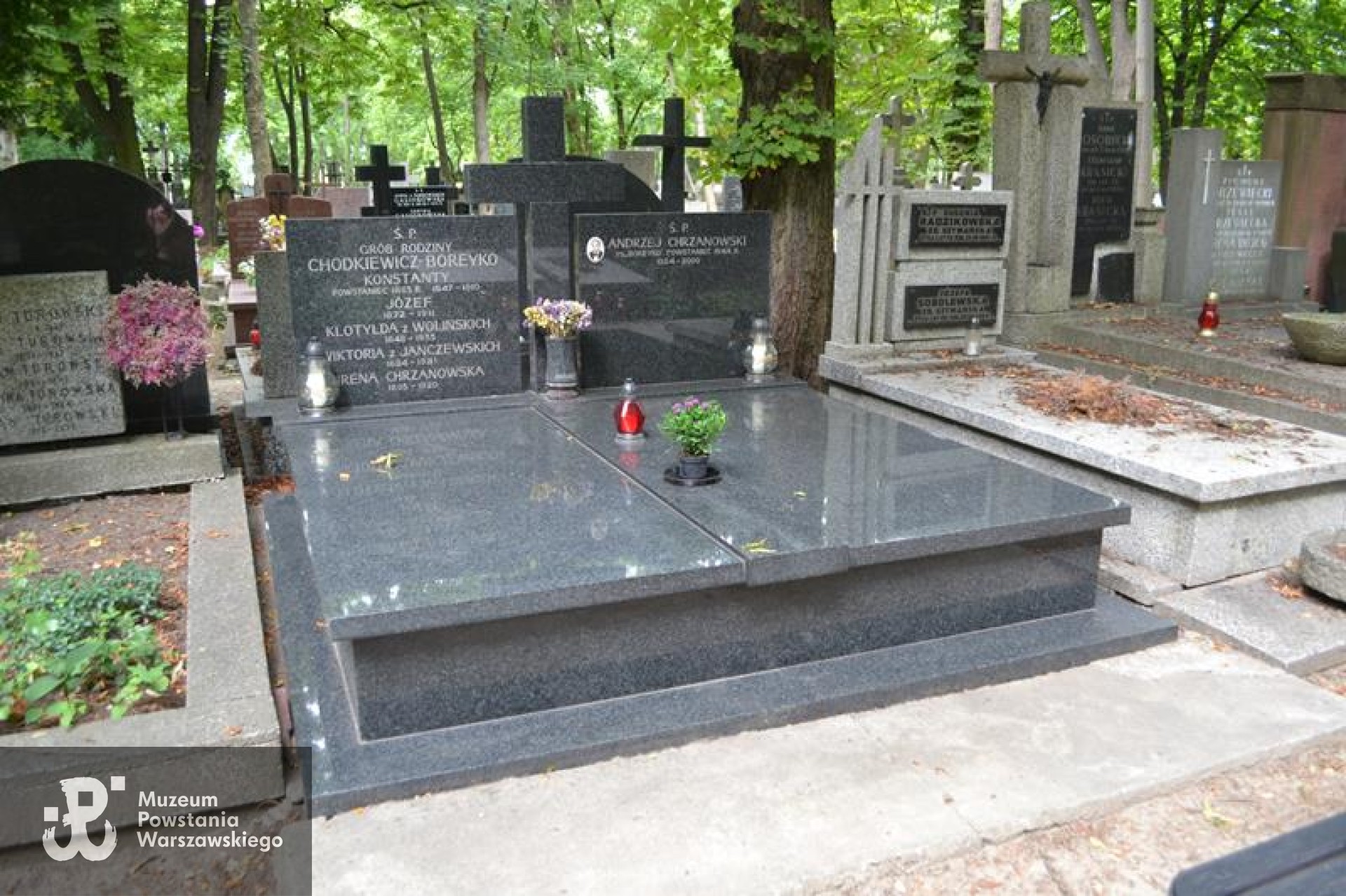 Źródło: https://cmentarze.um.warszawa.pl/pomnik.aspx?pom_id=49727 [dostęp: 05.09.2025].