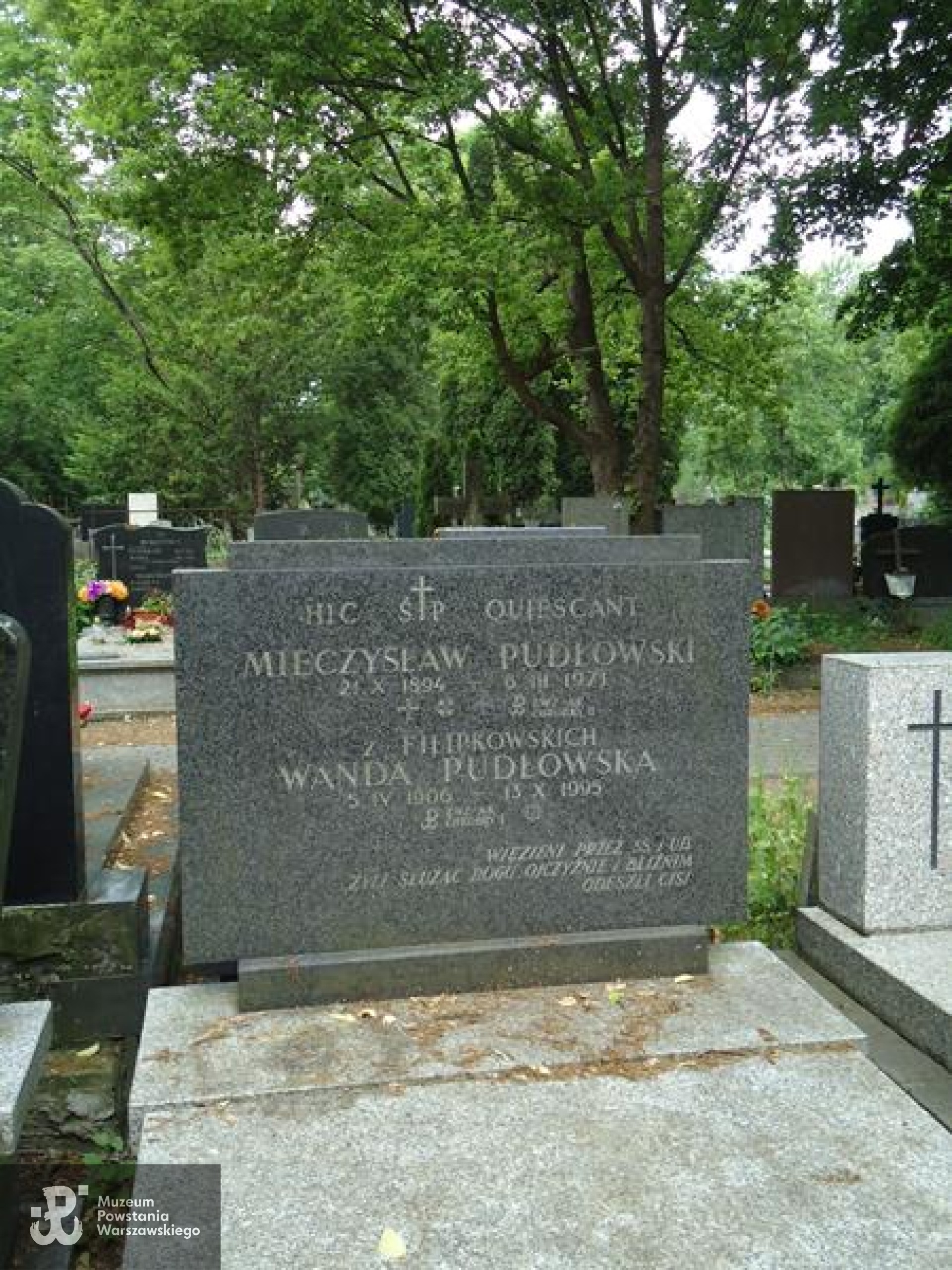 Źródło: https://cmentarze.um.warszawa.pl/pomnik.aspx?pom_id=43640 [dostęp: 29.01.2026].