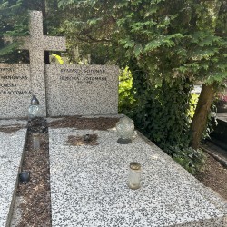 Źródło: VIII Liceum Ogólnokształcące im. Władysława IV w Warszawie.