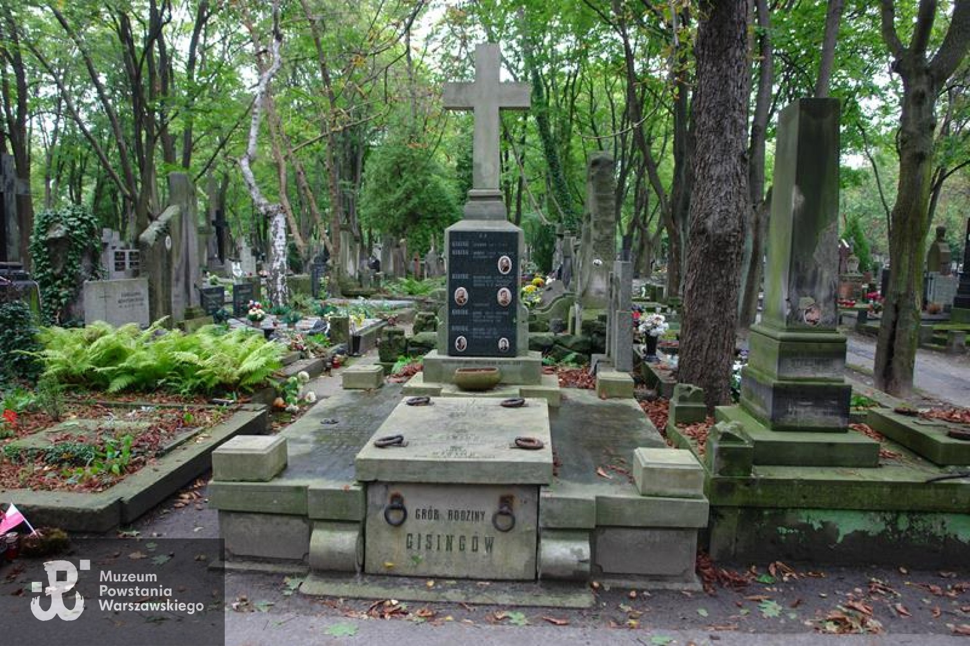 Źródło: https://cmentarze.um.warszawa.pl/pomnik.aspx?pom_id=46187 [dostęp: 01.04.2026].