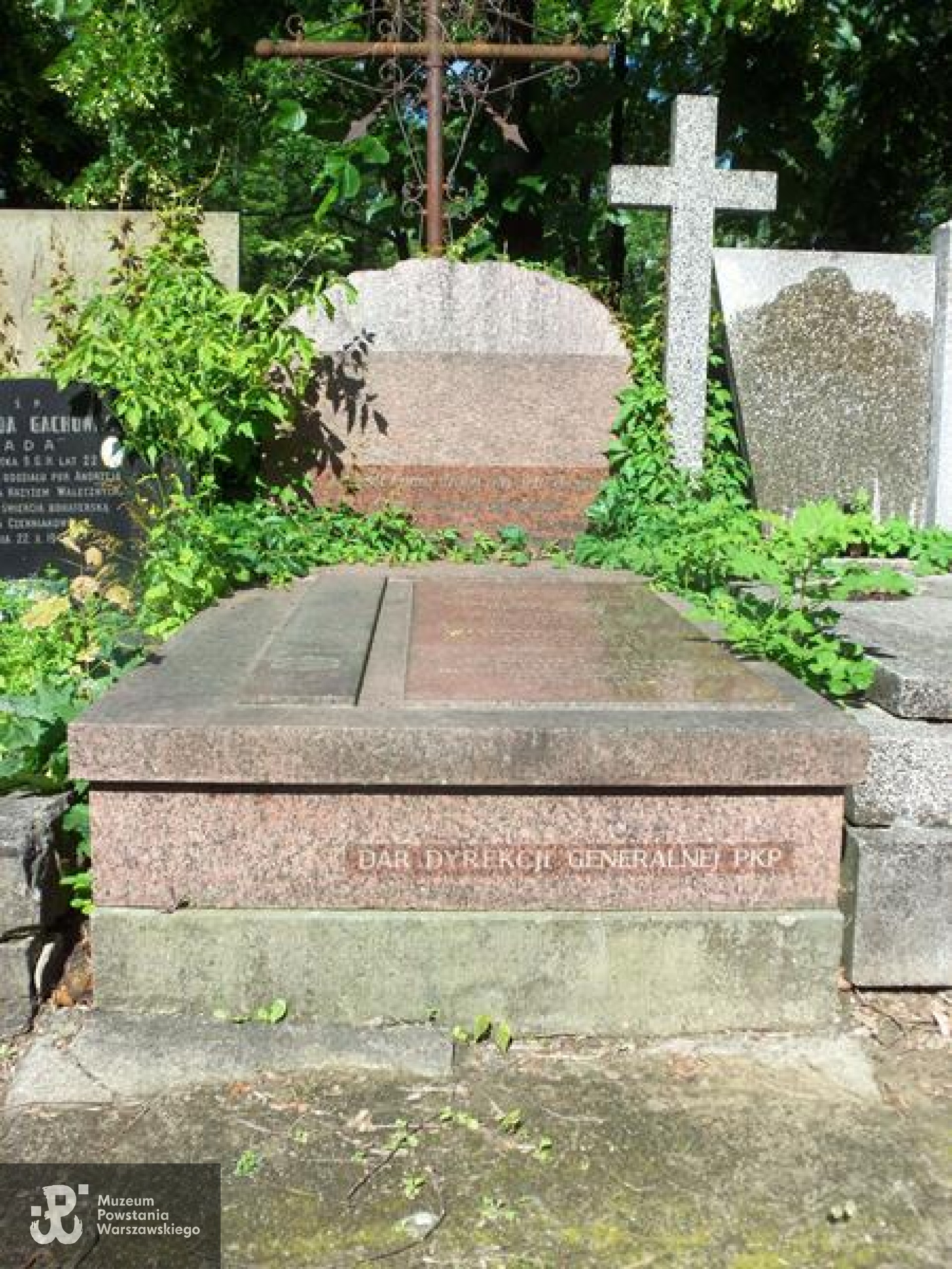 Źródło: https://cmentarze.um.warszawa.pl/pomnik.aspx?pom_id=40284 [dostęp: 10.06.2025].