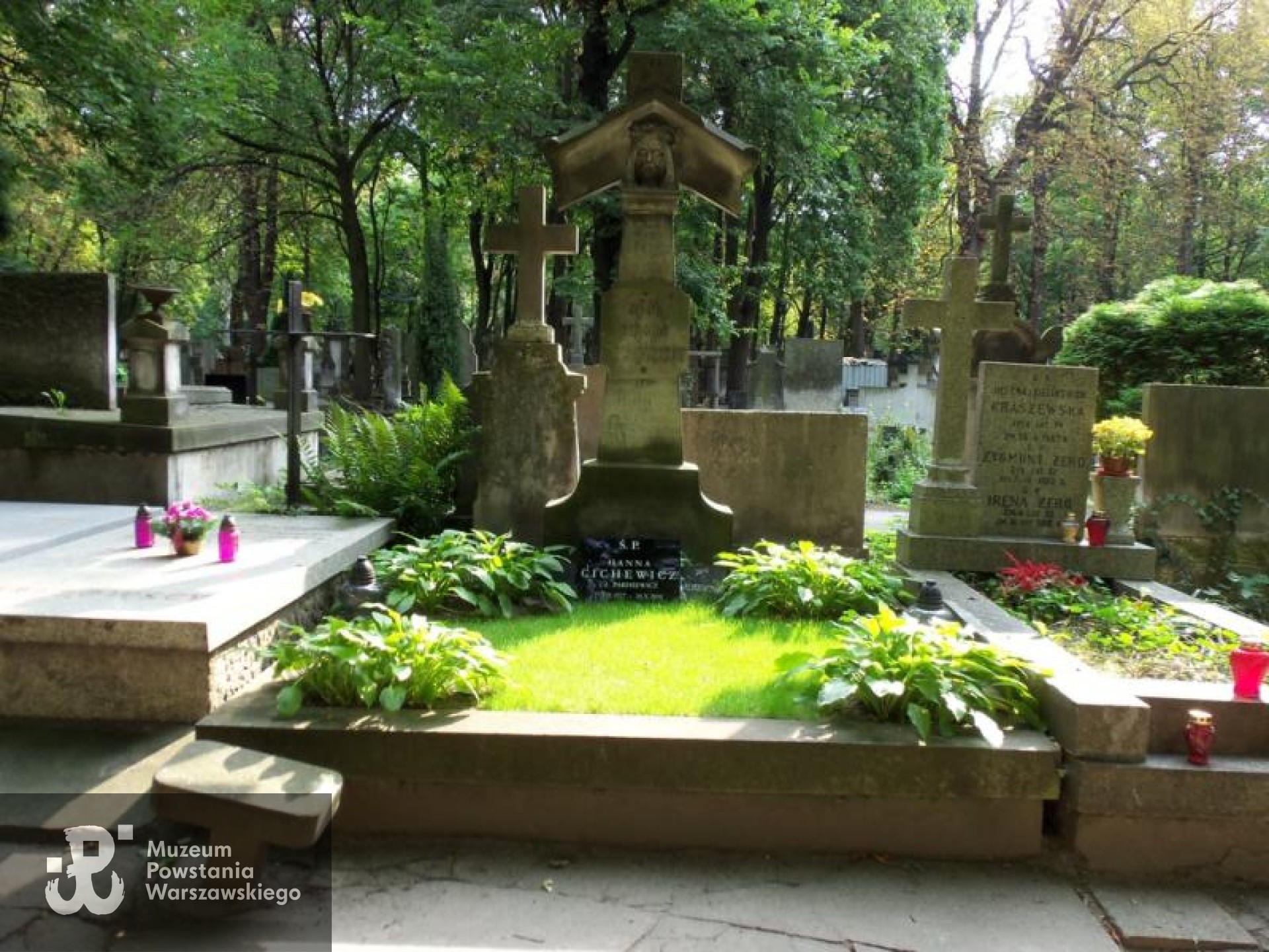 Źródło: https://cmentarze.um.warszawa.pl/pomnik.aspx?pom_id=21924 [dostęp: 9.04.2025].