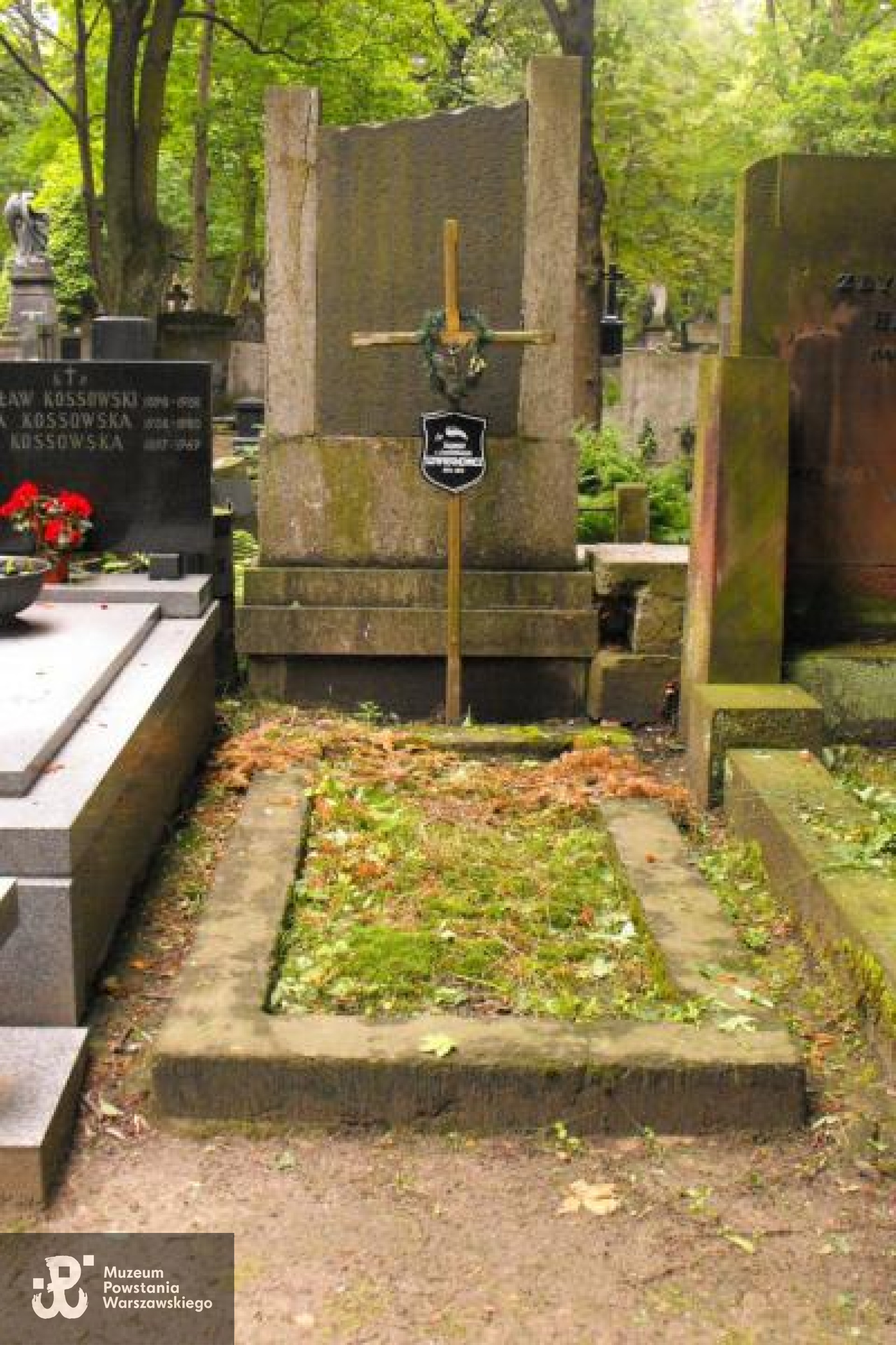 Źródło: https://cmentarze.um.warszawa.pl/pomnik.aspx?pom_id=19220 [dostęp: 23.09.2025].