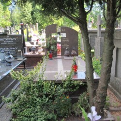 Źródło: https://kielce.grobonet.com/grobonet/start.php?id=detale&idg=114150&inni=0&cinki=0 [dostęp: 16.02.2026].