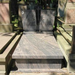 Źródło: https://cmentarze.um.warszawa.pl/pomnik.aspx?pom_id=836 [dostęp: 05.06.2025].