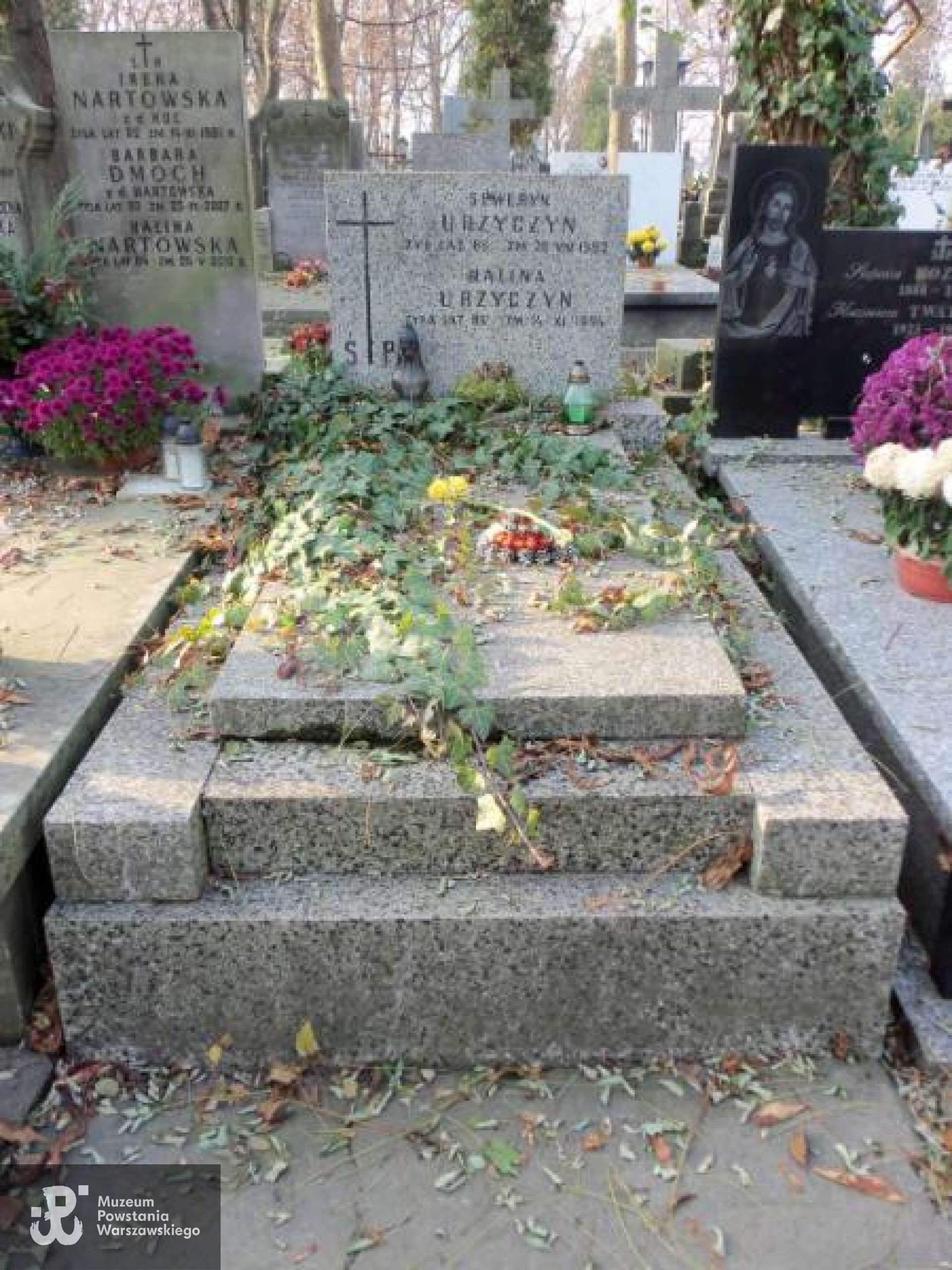 Źródło: https://cmentarze.um.warszawa.pl/pomnik.aspx?pom_id=15242 [dostęp: 30.01.2026].