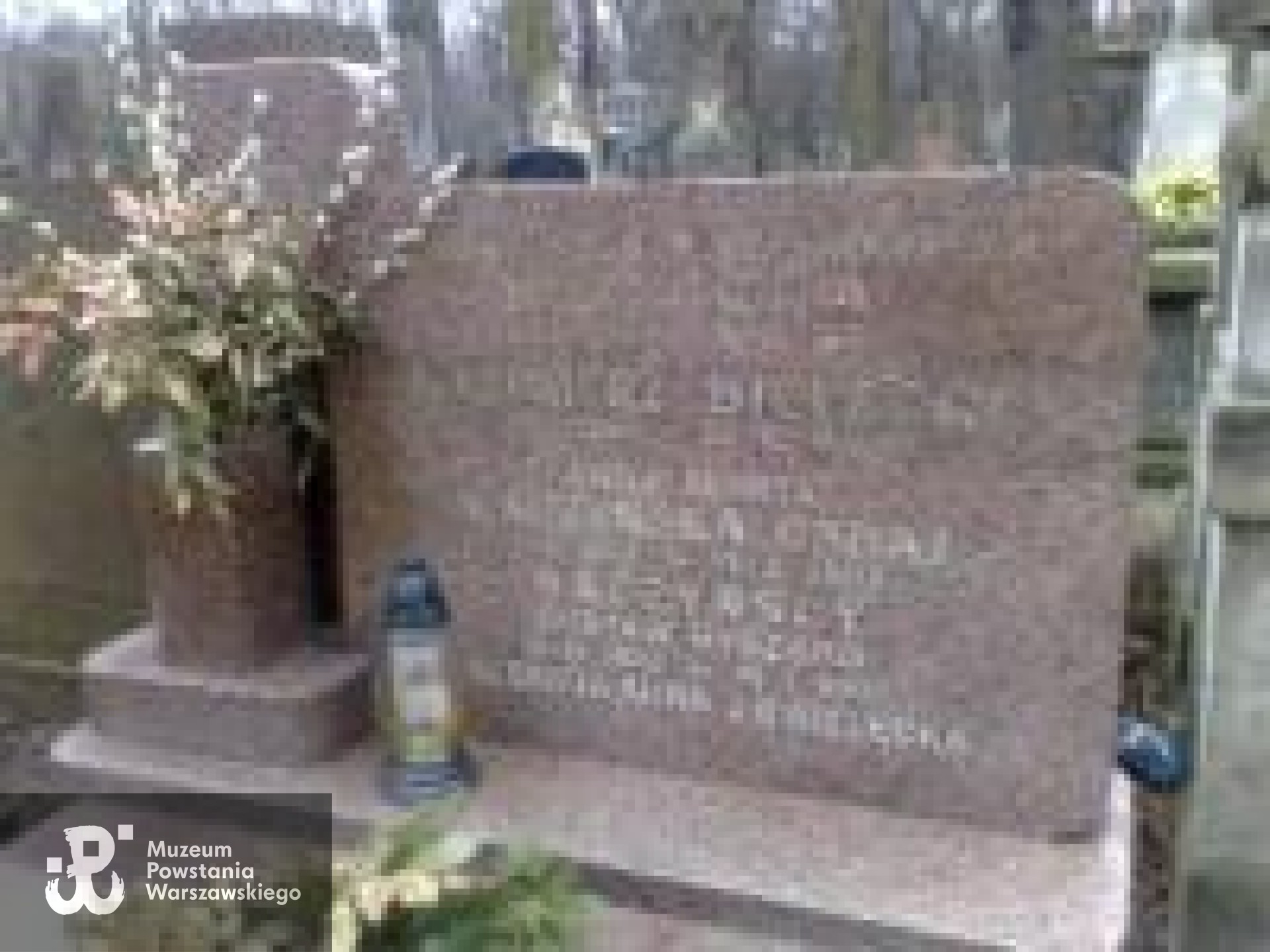 Źródło: https://cmentarze.um.warszawa.pl/pomnik.aspx?pom_id=6178 [dostęp: 10.04.2025].