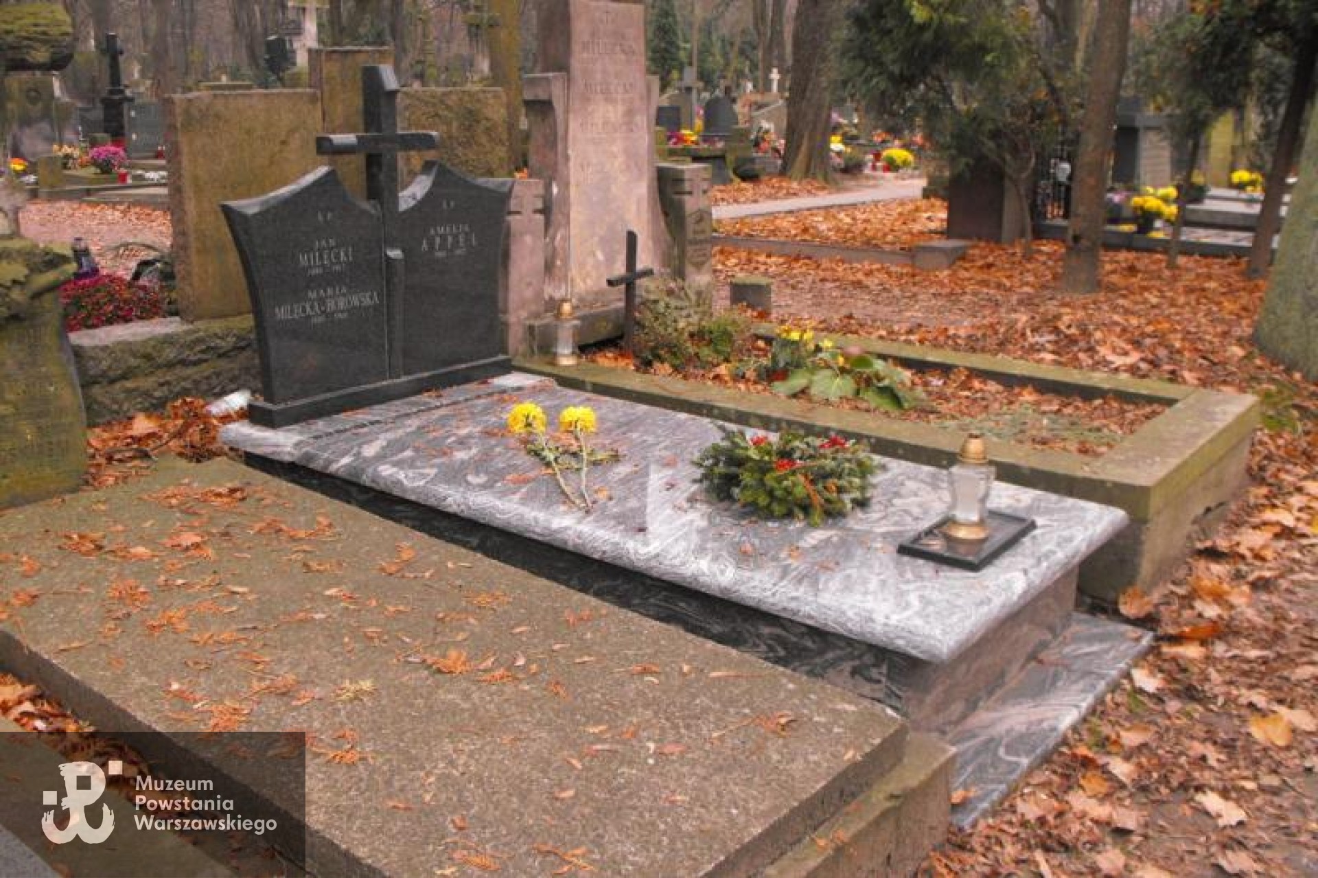 Źródło: https://cmentarze.um.warszawa.pl/pomnik.aspx?pom_id=24985 [dostęp: 24.04.2025].