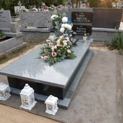 Źródło: https://grobonet.cmk.radom.pl/grobonet/start.php?id=detale&idg=47994&inni=0&cinki=0 [dostęp: 13.05.2025].