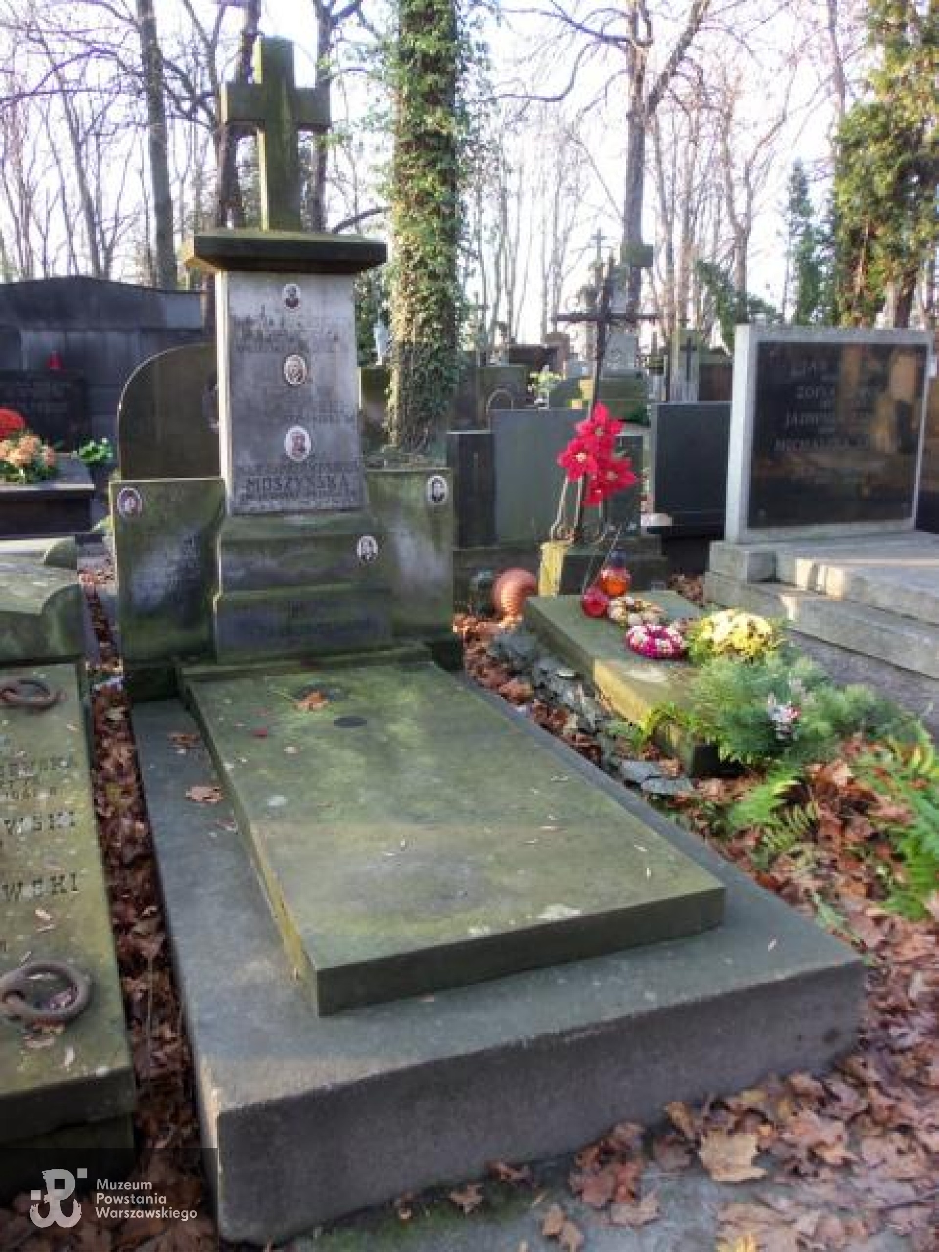 Źródło: https://cmentarze.um.warszawa.pl/pomnik.aspx?pom_id=17228 [dostęp: 16.10.2025].