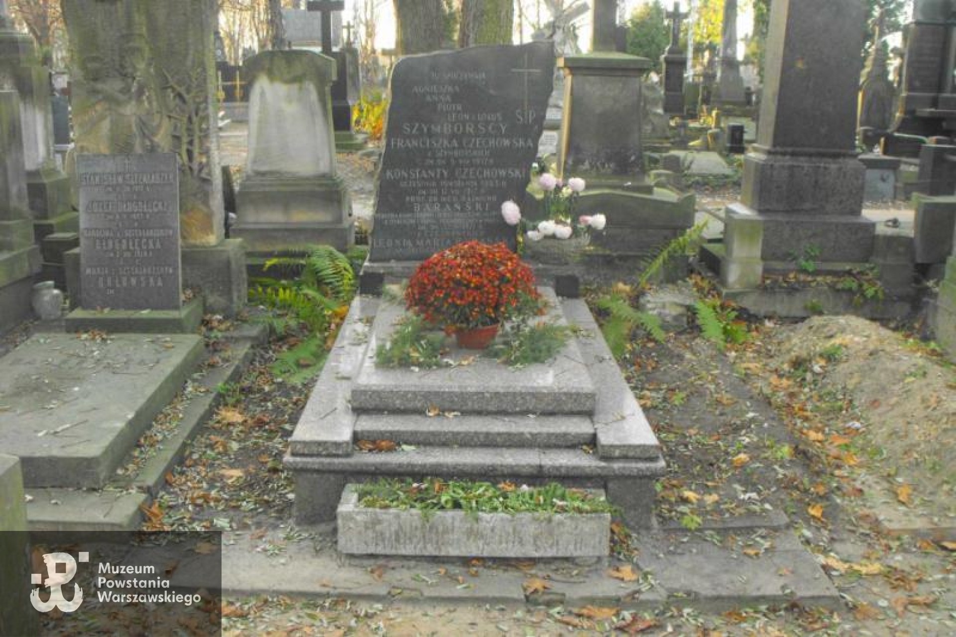 Źródło: https://cmentarze.um.warszawa.pl/pomnik.aspx?pom_id=14650 [dostęp: 12.05.2025].