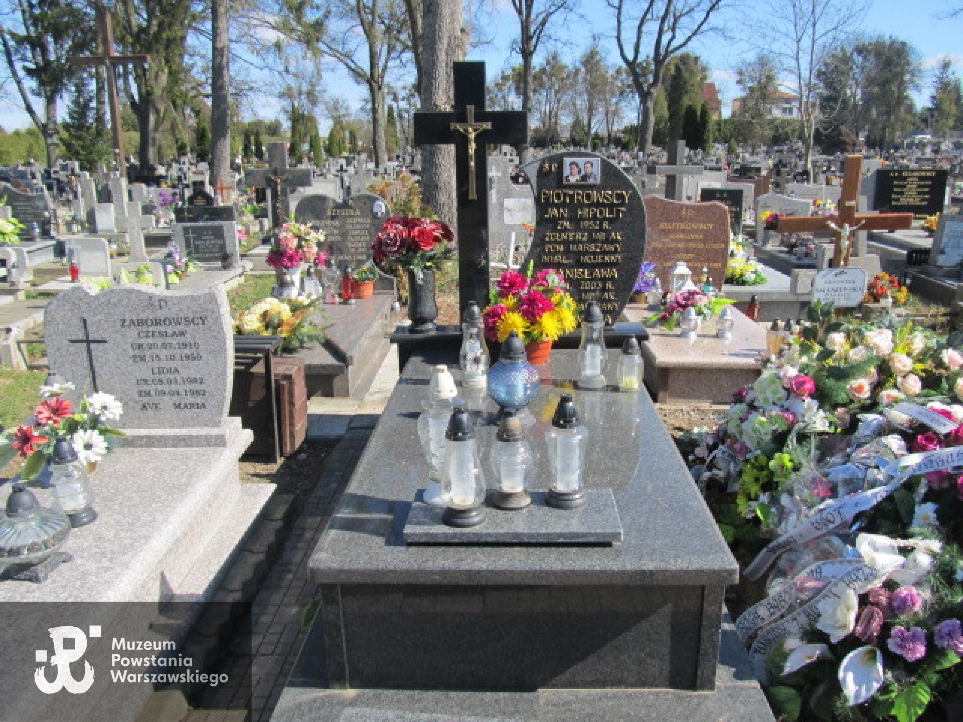 Źródło: https://szczytno.grobonet.com/grobonet/start.php?id=detale&idg=3073&inni=0&cinki=0 [dostęp: 28.01.2026].