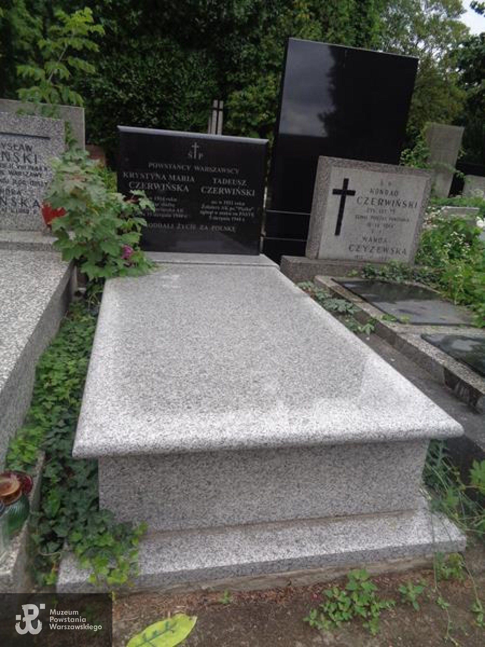 Źródło: https://cmentarze.um.warszawa.pl/pomnik.aspx?pom_id=52028 [dostęp: 23.09.2025].