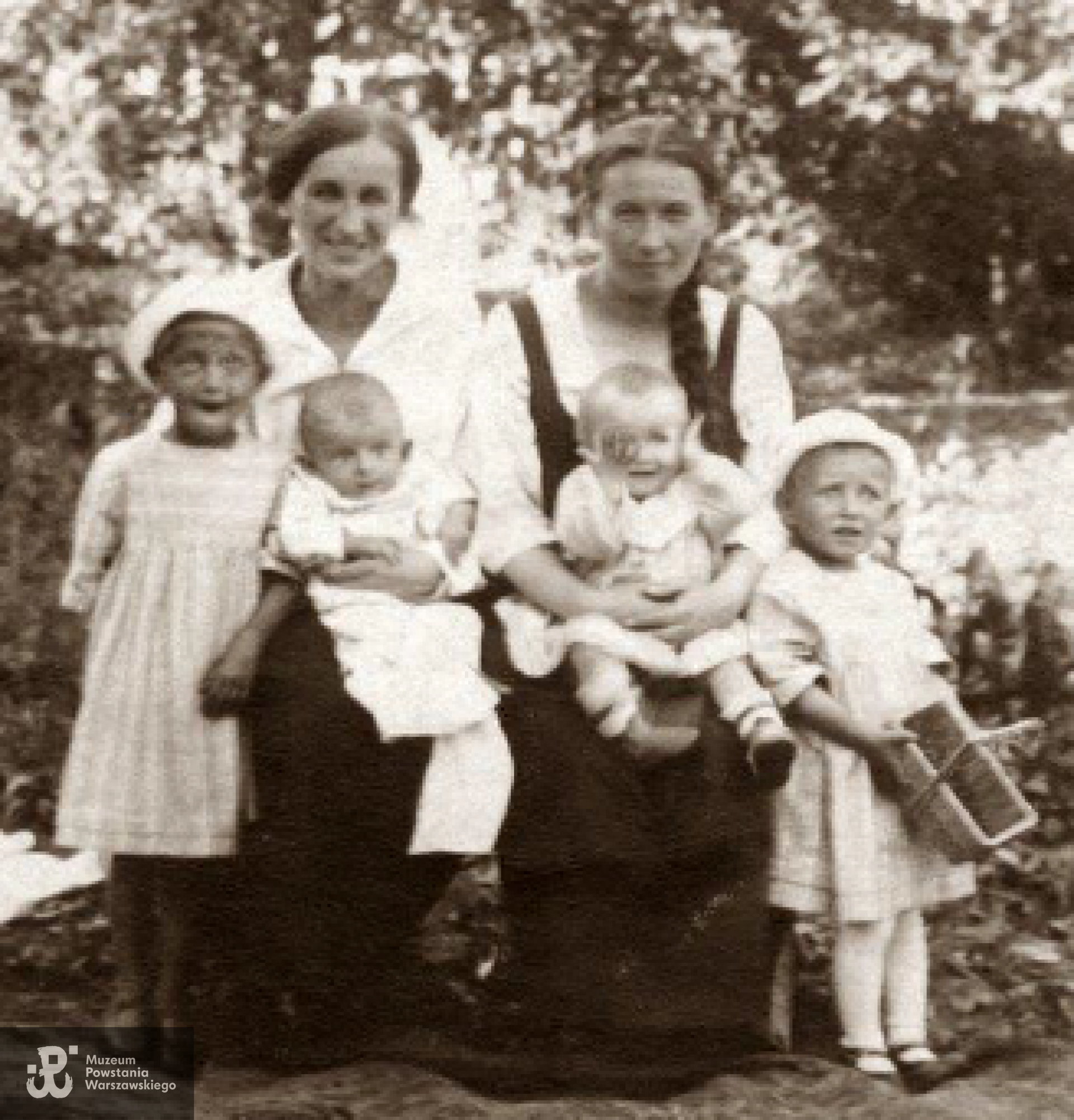 Maria Podgrygałło z dziećmi, fotografię udostępniła p. Agnieszka  Leśny