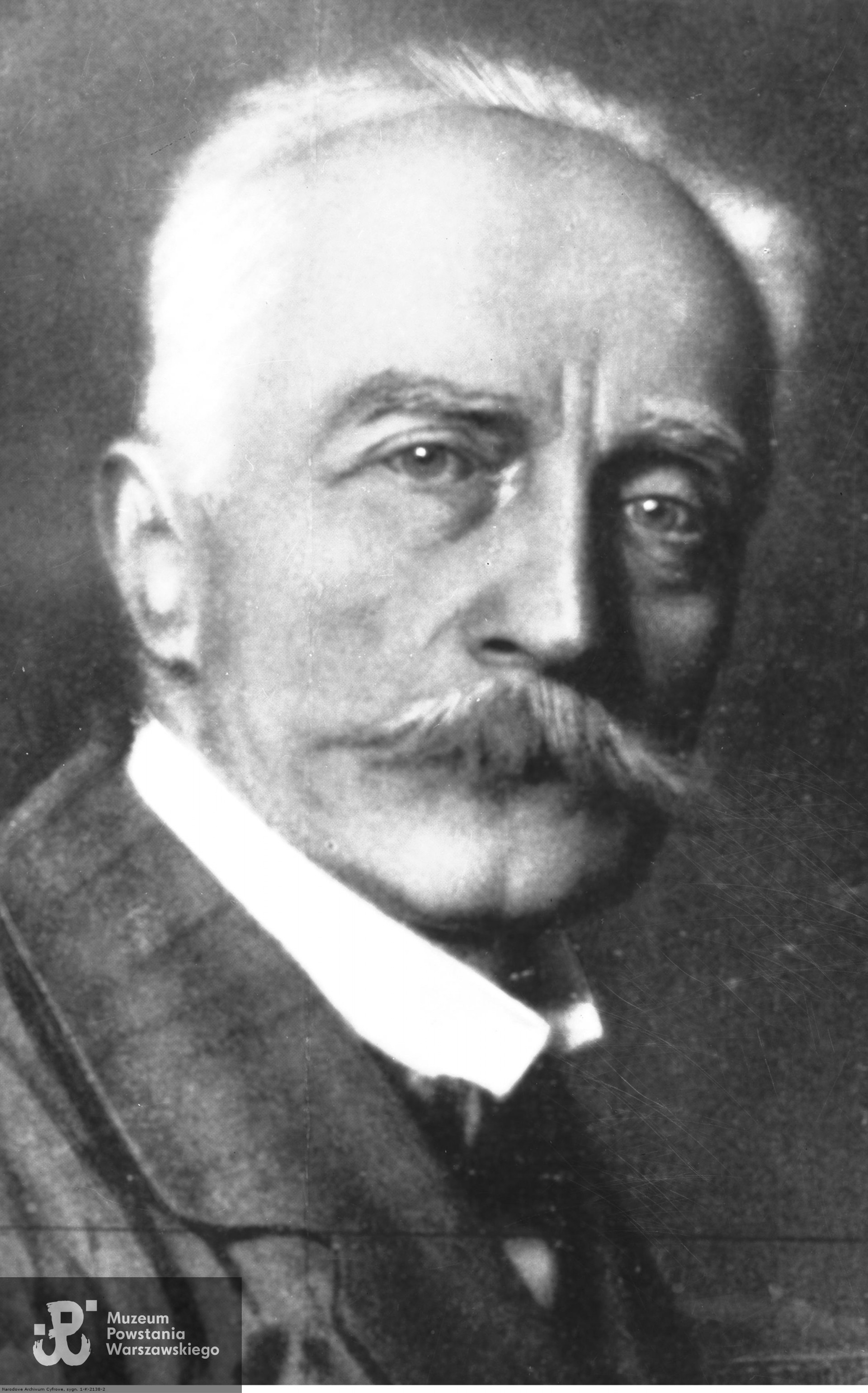 Fotografia portretowa ze ze zbiorów Narodowego Archiwum Cyfrowego sygnatura 1-K-2138-2
