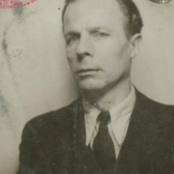Roman Langda (1903-1944), zdjęcie z okupacyjnej kenkarty udostępnione przez syna p. Eugeniusza Langda