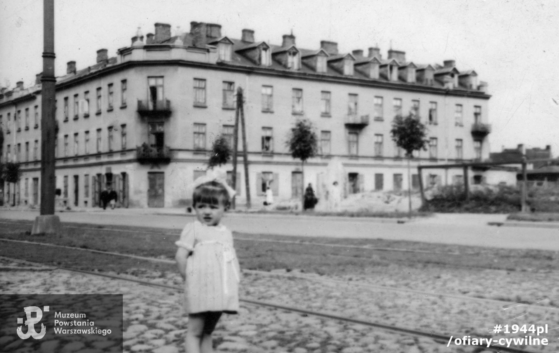 fotografia ze zbiorów Muzeum Powstania Warszawskiego syg. MPW-IP/7888 (dar Pani Bożeny Jóźwiak)