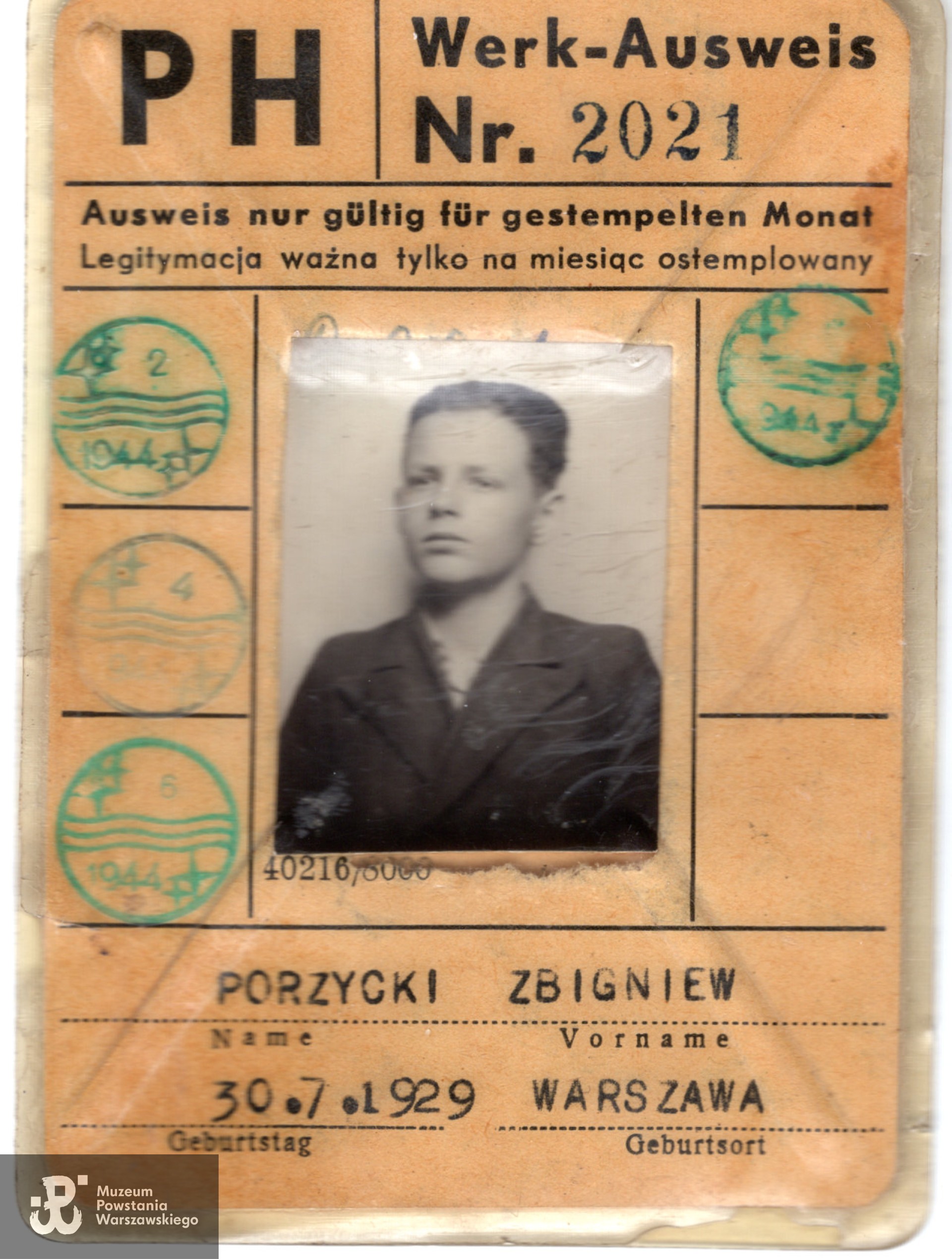 Przepustka pracownicza Zbigniewa Porzyckiego, zbiory Muzeum Powstania Warszawskiego syg. MPW-A-4778 dar brata Andrzeja Porzyckiego