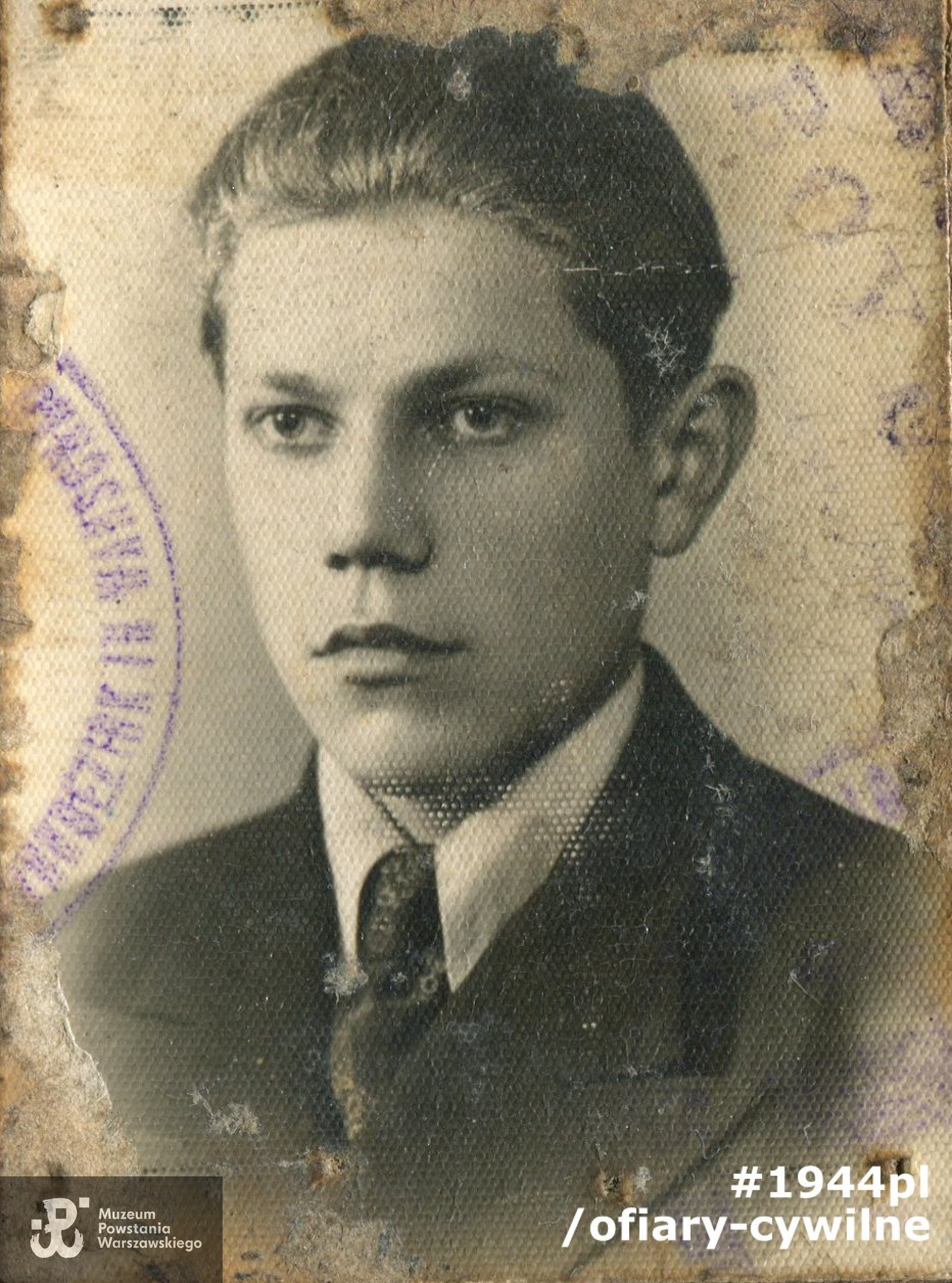 fotografia z poświadczenia zatrudnienie, zbiory Muzeum Powstania Warszawskiego nr akcesji P/8473