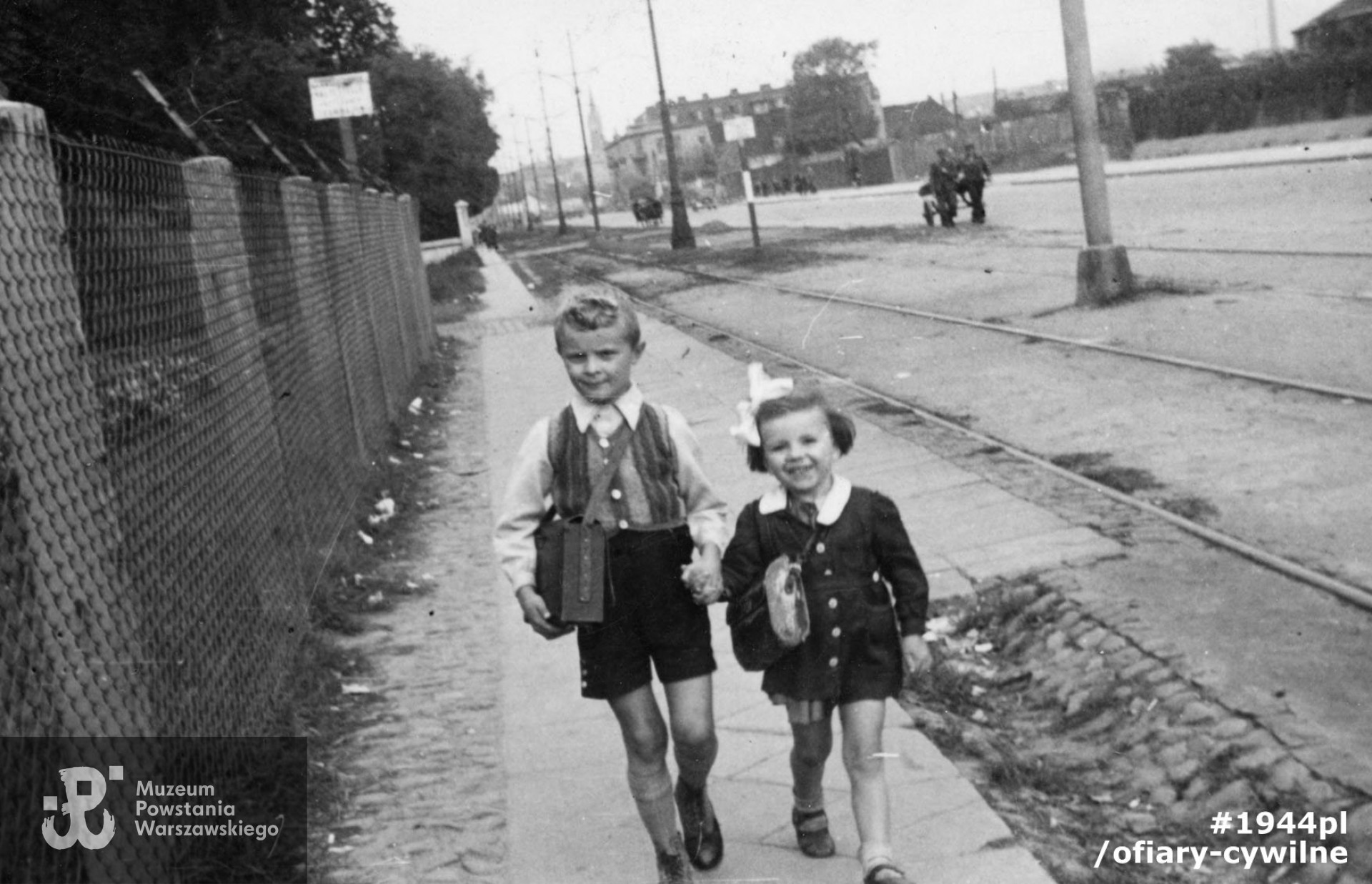 Irenka Kodorska i Krzysztof Kleniec, fotografia ze zbiorów Muzeum Powstania Warszawskiego syg. MPW-IP/7889 (dar Pani Bożeny Jóźwiak)
