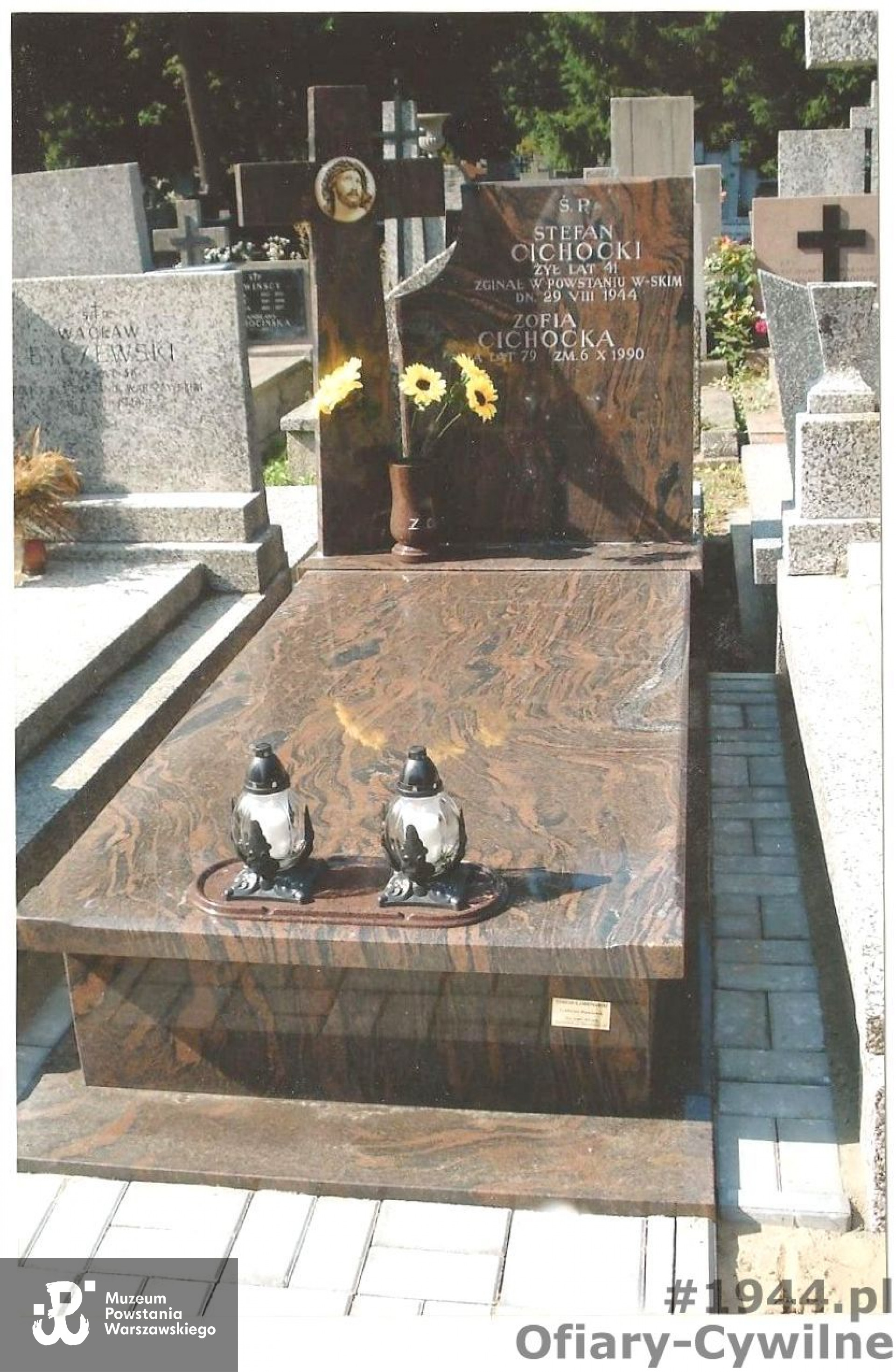 Zdjęcie grobu Zygmunta Cichockiego na Cmentarzu Bródnowskim, udostępnione przez panią Hannę Grabowską
