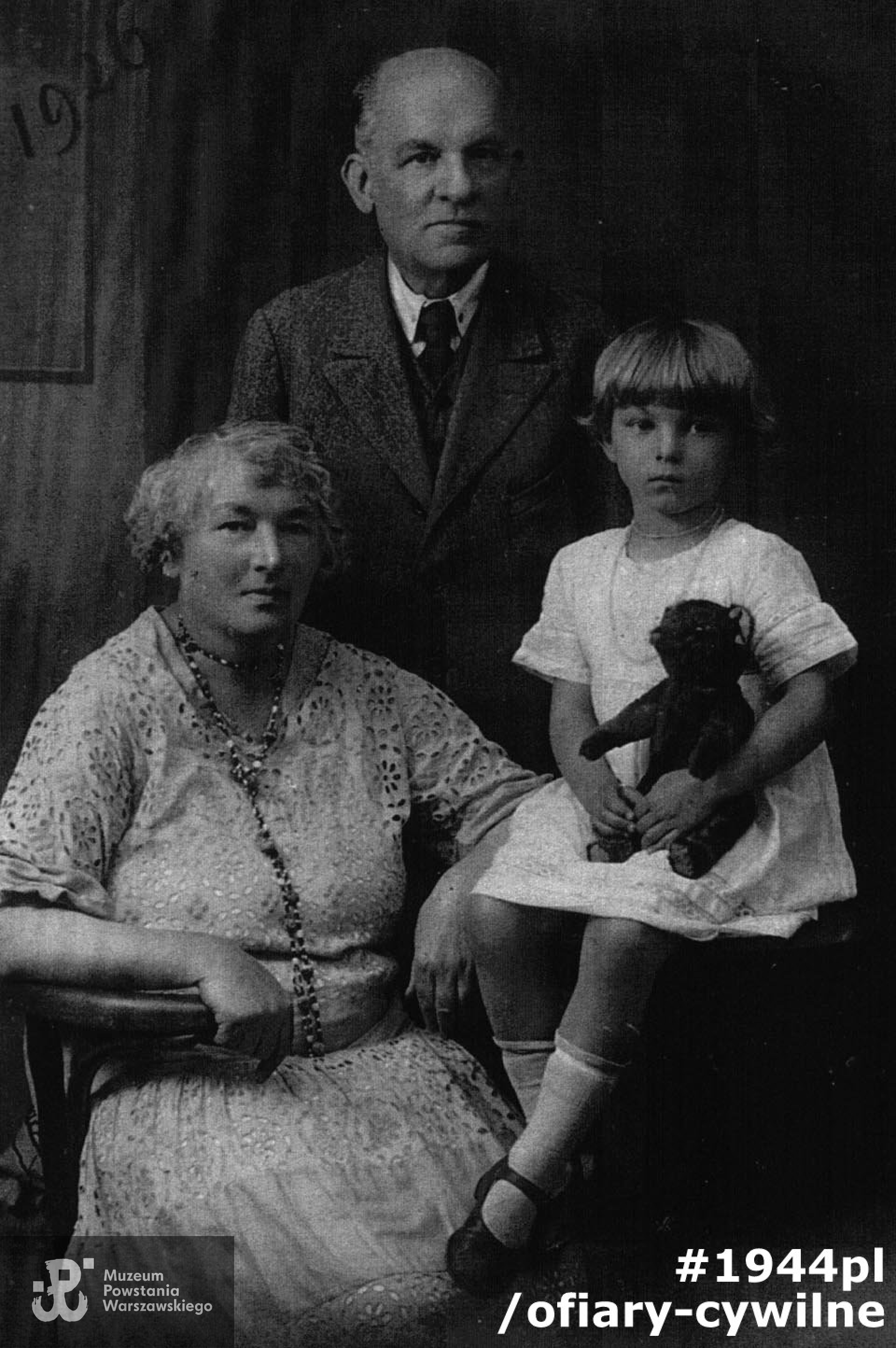 Jan Bobiński z żoną Stanisławą z Tołwińskich i wnuczką Barbarą Pawelską, fotografia udostępniona przez Pana Łukasza Bobińskiego