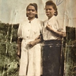 Krystyna Zawierucha (po lewej) z matką Antoniną