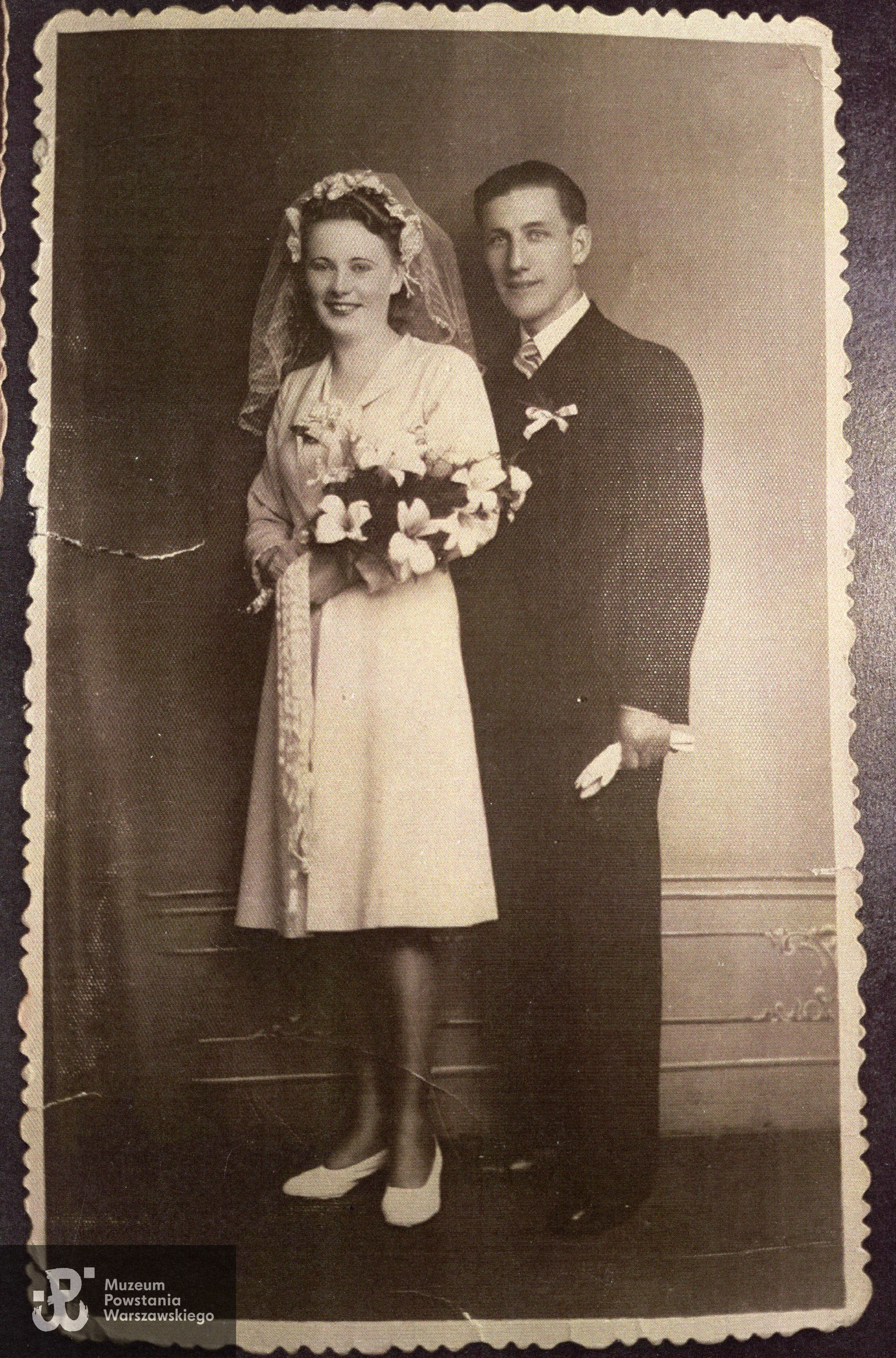 fotografia ślubna Eugeniusza i Eugenii z d. Cuch, wykonana 14.06.1943 r., udostępnił syn Pan Andrzej Caban