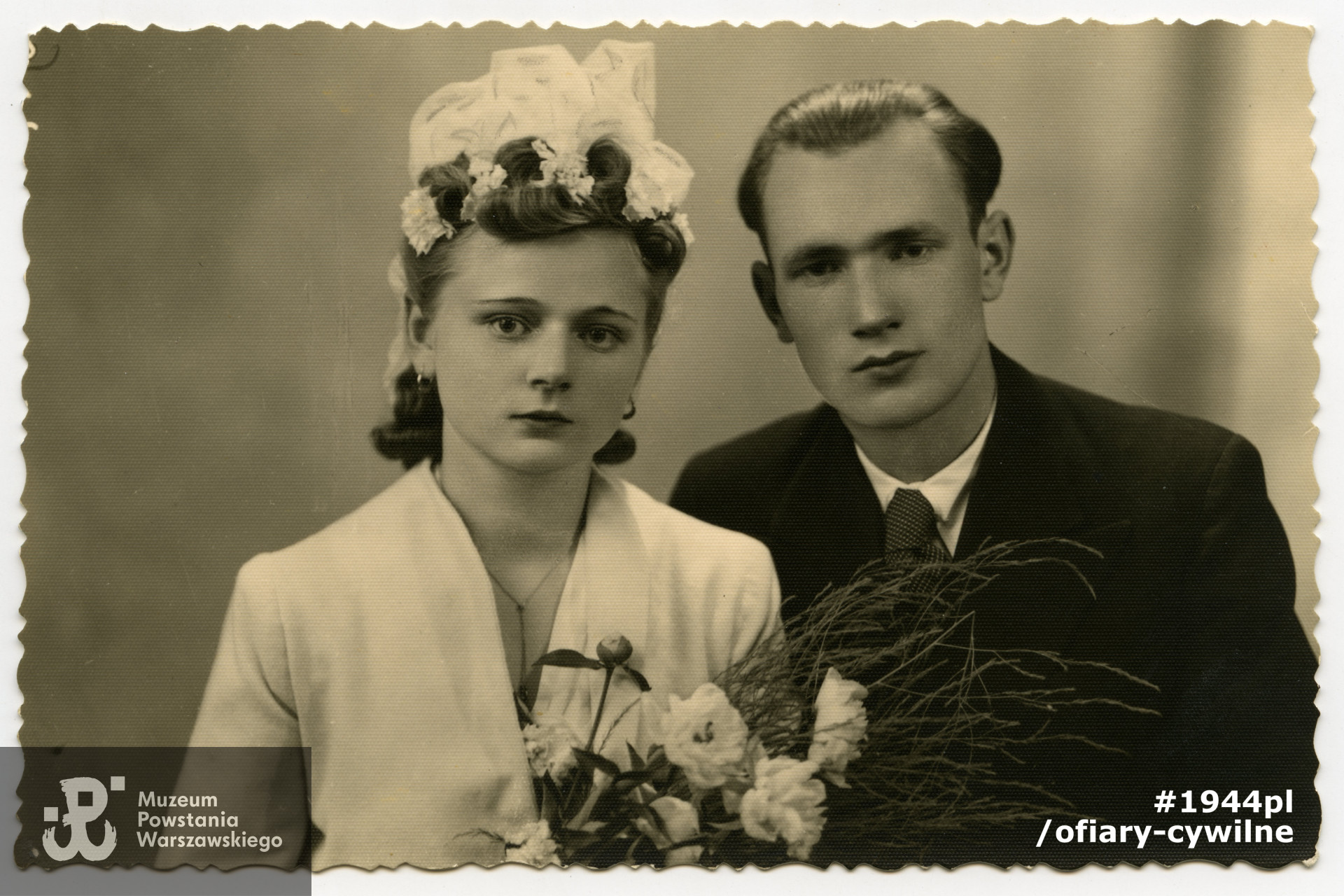 Fotografia ślubna Heleny i Wincentego Trafiszów, zbiory Muzeum Powstania Warszawskiego nr akcesji  P/5793 dar syna Andrzeja Ryszarda Trafisz