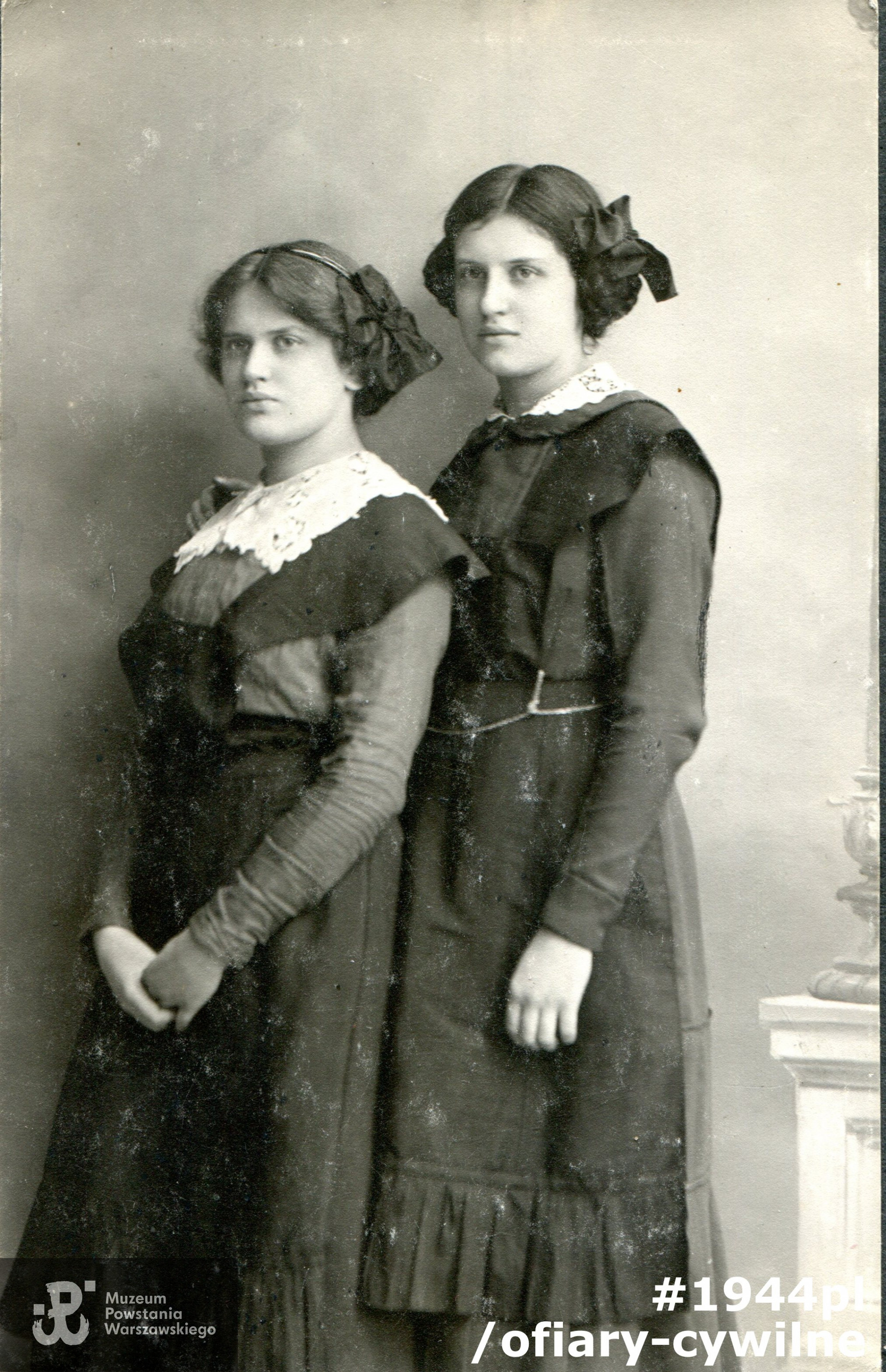 Siostry Marendowskie; Helena (po mężu Świtalska) i Jadwiga (po mężu Piwnicka), fotografia ze zbiorów rodzinnych