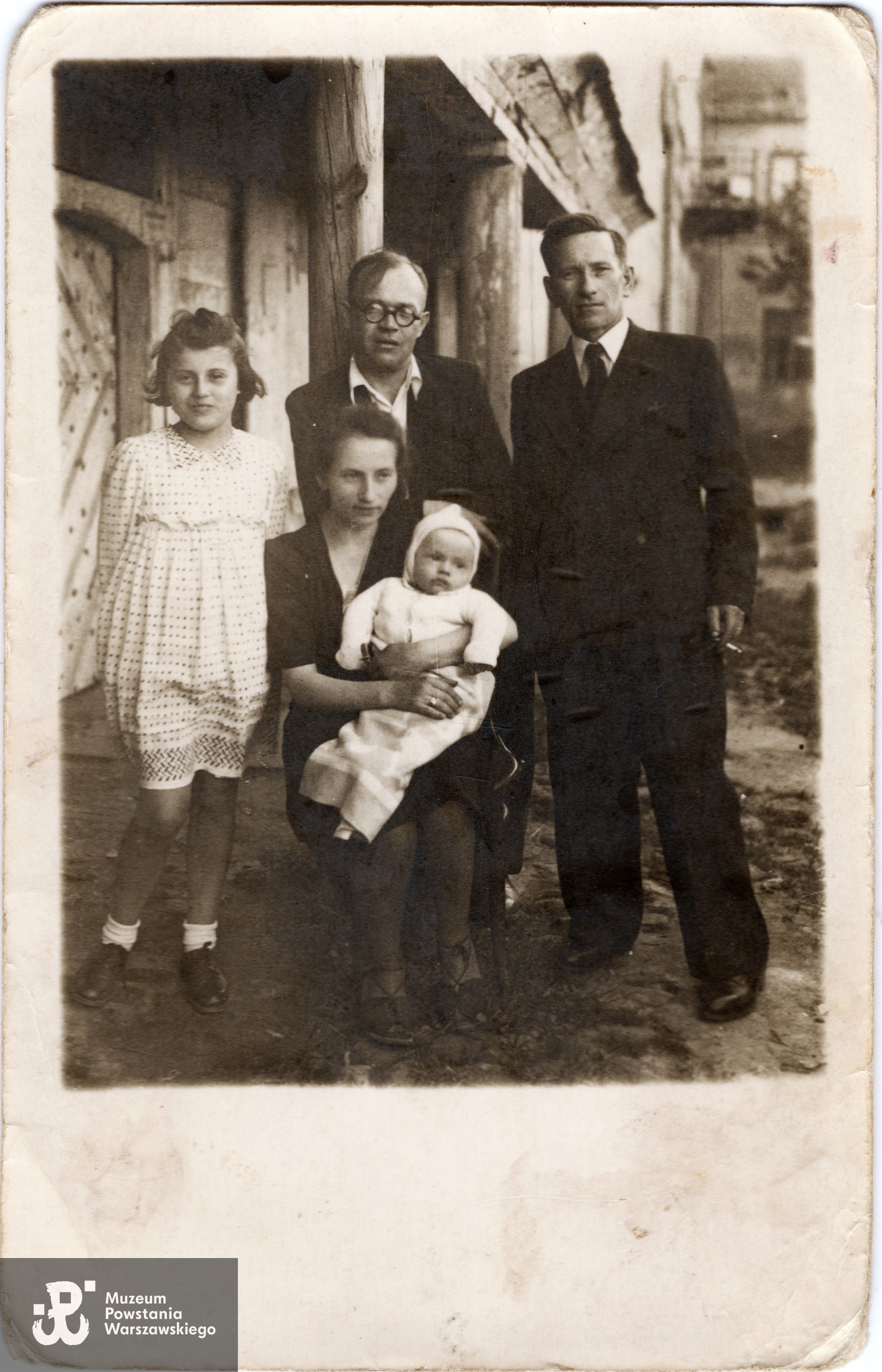 Bolesław Ciecierski z rodziną, fotografię udostępniła Pani Renata Dziewońska