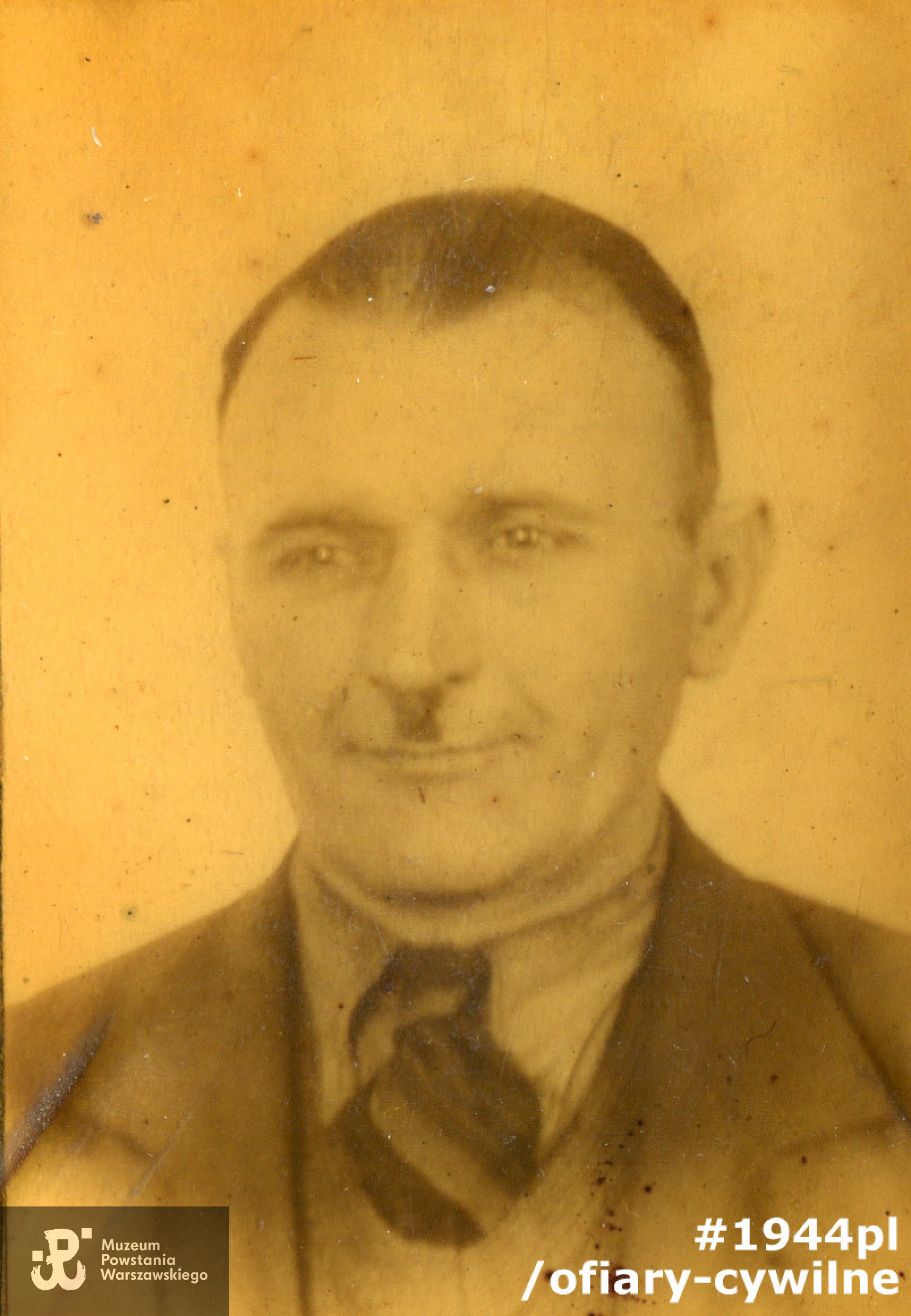 Henryk Fijałkowski (1898-1944), fotografia z Werk-Ausweisa ze zbiorów Muzeum Powstania Warszawskiego nr inwentarzowy MPW-A-3851