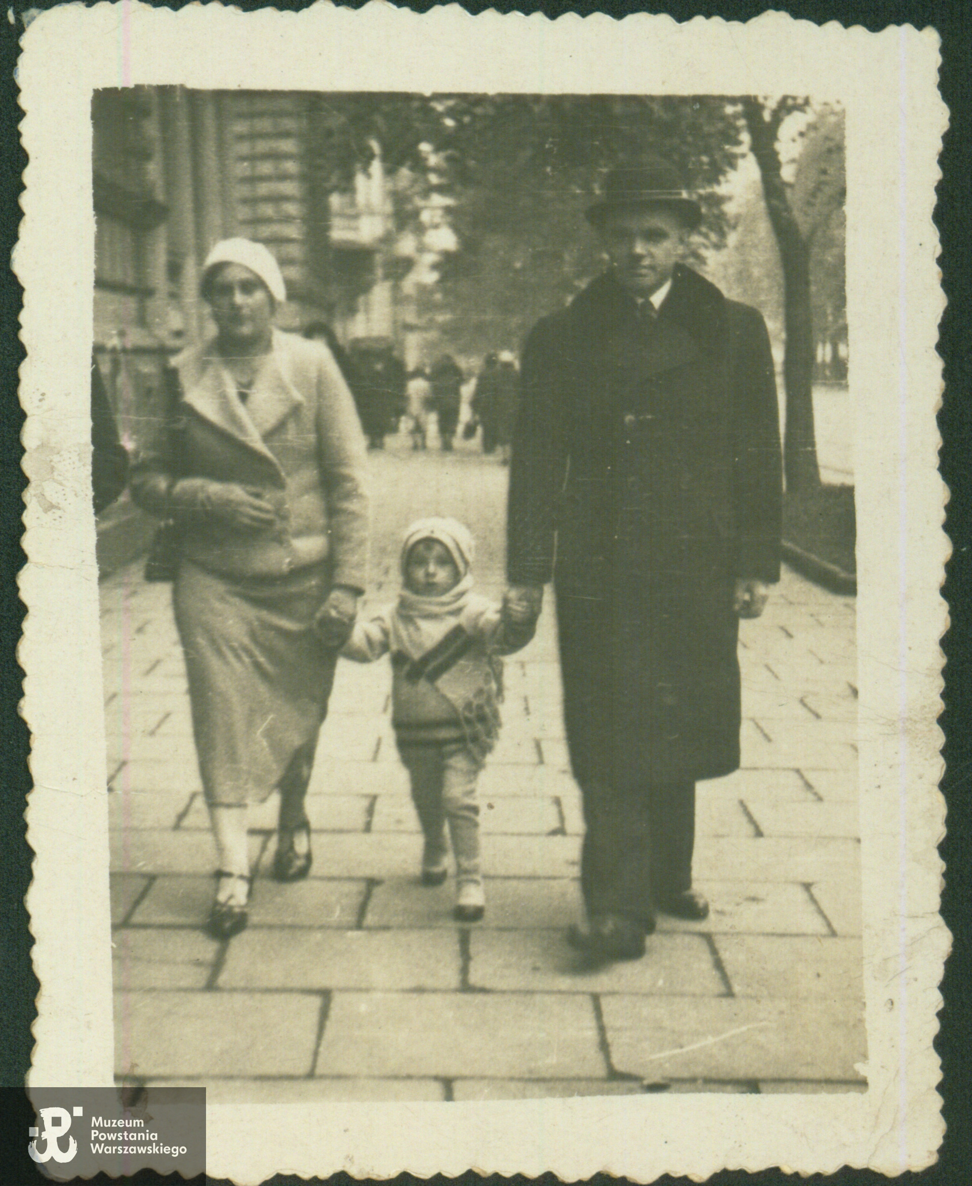 Stanisław Durawa z żoną Albiną i synem Henrykiem fotografie udostępniła Pani Henryka Durawa