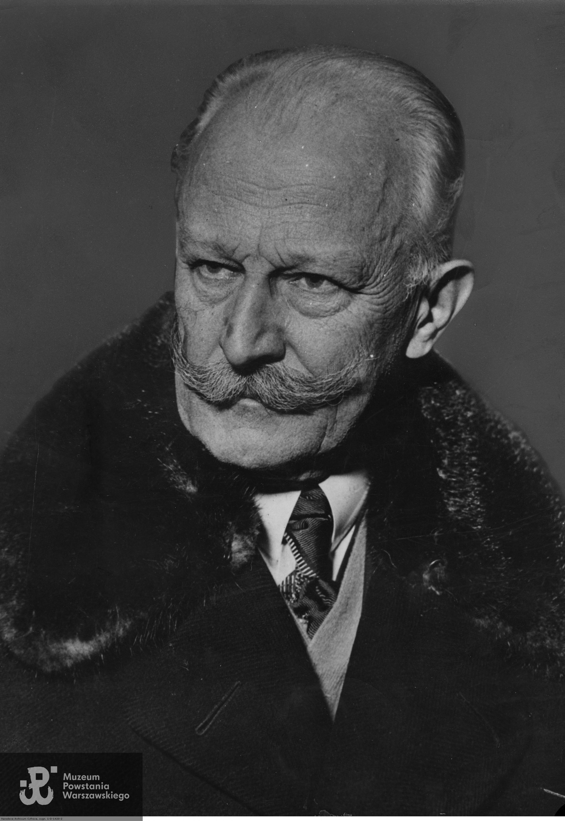 Stanisław Patek - ambasador Polski w Stanach Zjednoczonych. Fotografia portretowa ze zbiorów Narodowe Archiwum Cyfrowego  sygnatura: 1-D-1420-2