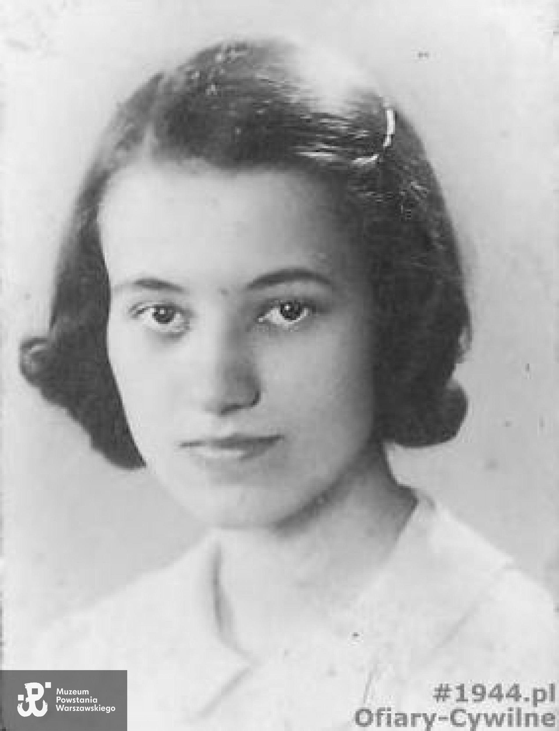 Halina Darka (1921-1944), zdjęcie przesłane przez panią Halinę Węglewską z domu Darka