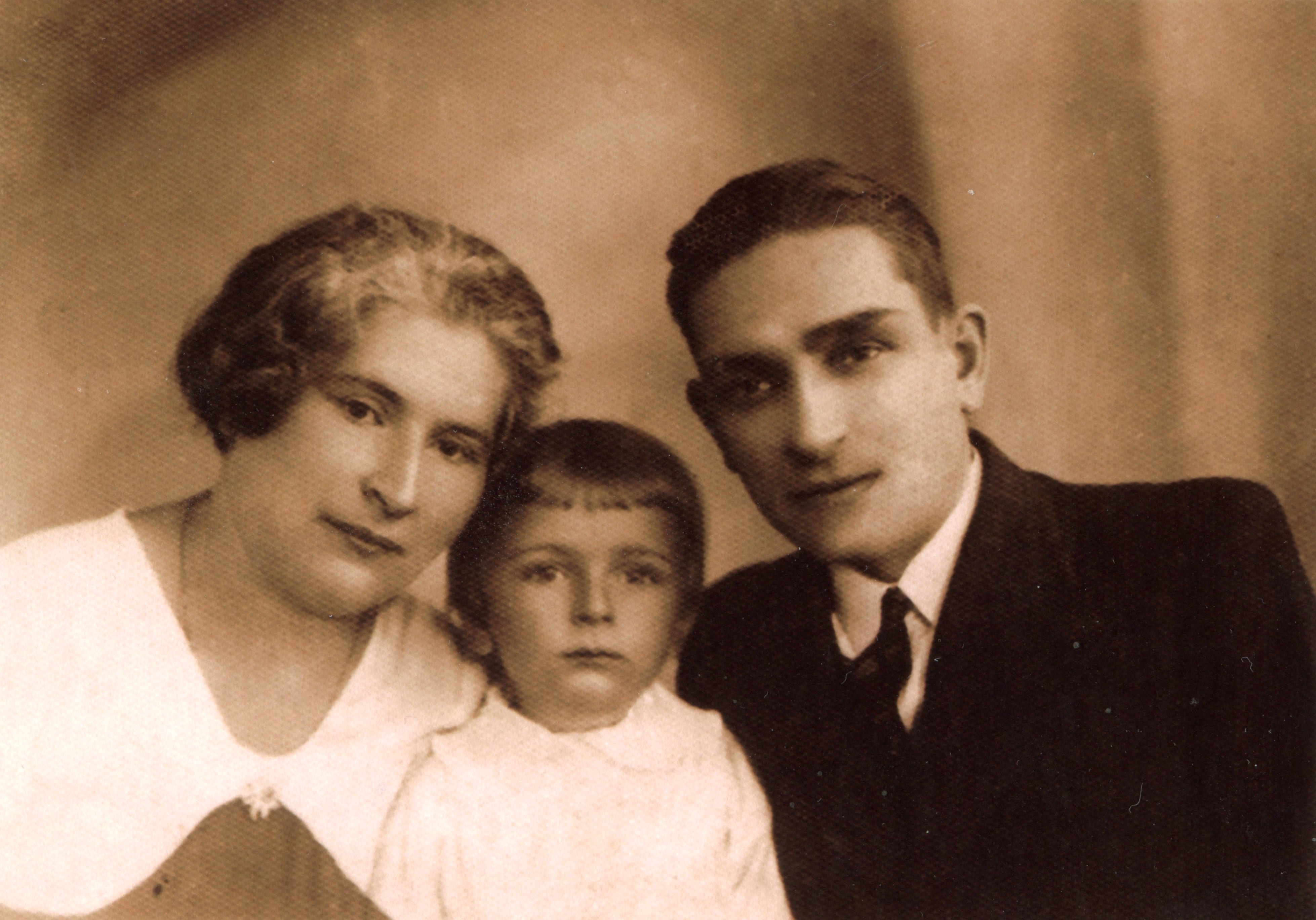 Rodzina Lasockich; Józefa, Romuald, Stanisław, fotografia ze zbiorów rodzinnych